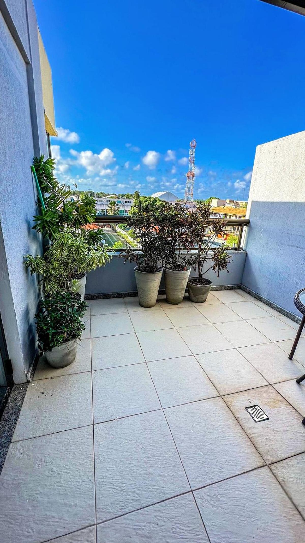 Cobertura duplex luxuosa na Praia de Guarajuba, seu Pet é bem vindo