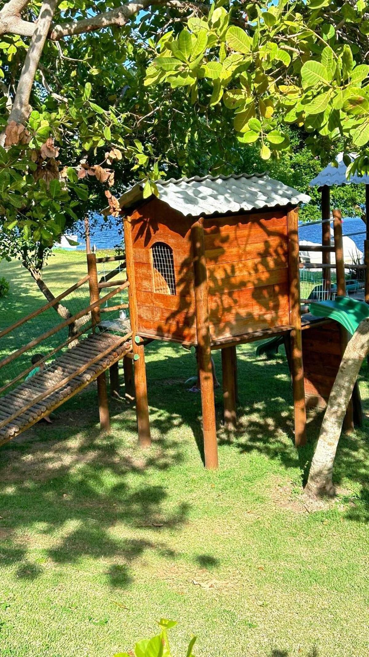 Cobertura duplex luxuosa na Praia de Guarajuba, seu Pet é bem vindo