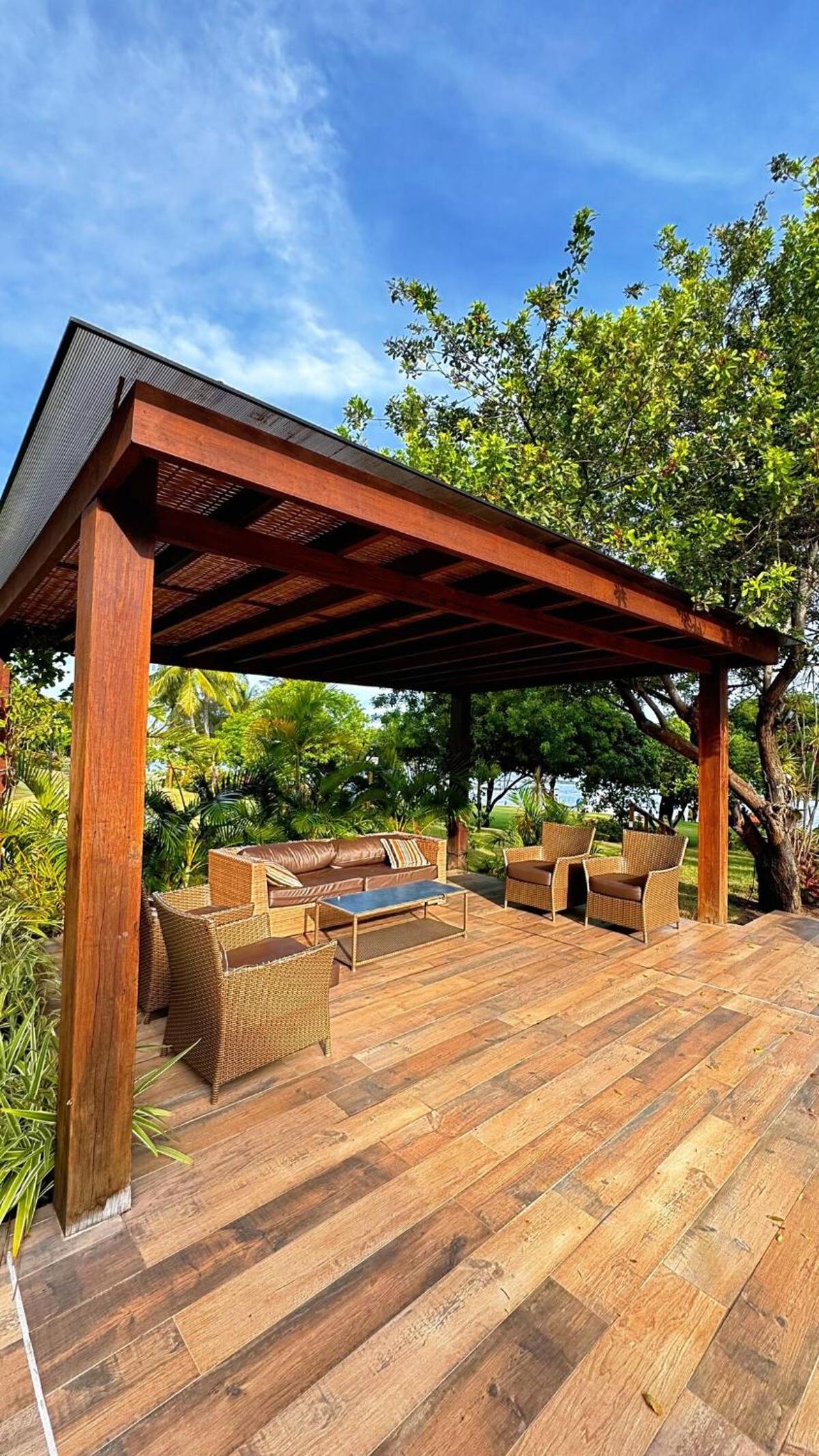Cobertura duplex luxuosa na Praia de Guarajuba, seu Pet é bem vindo