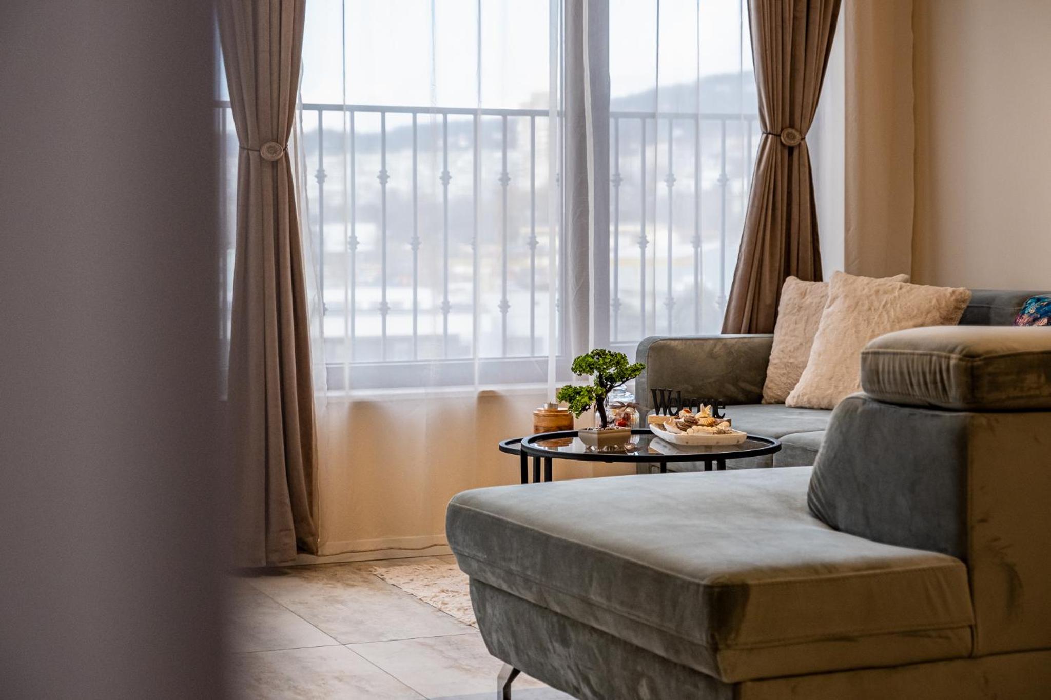 Luxury 2bedroom apartment in Complex Family Garden with FREE parking