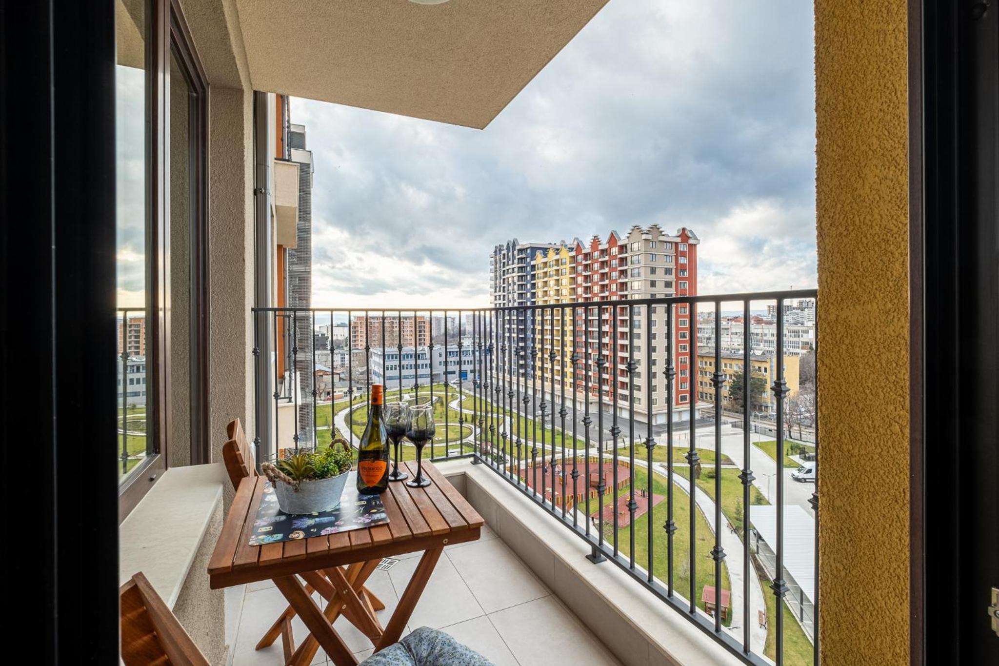 Luxury 2bedroom apartment in Complex Family Garden with FREE parking