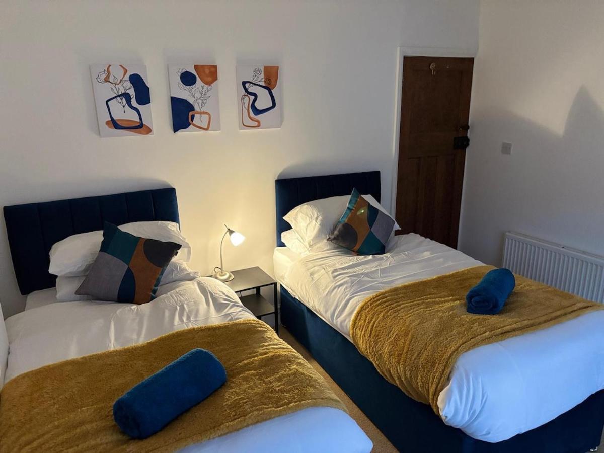 Cosy 2-bed NR New Cross Hospital