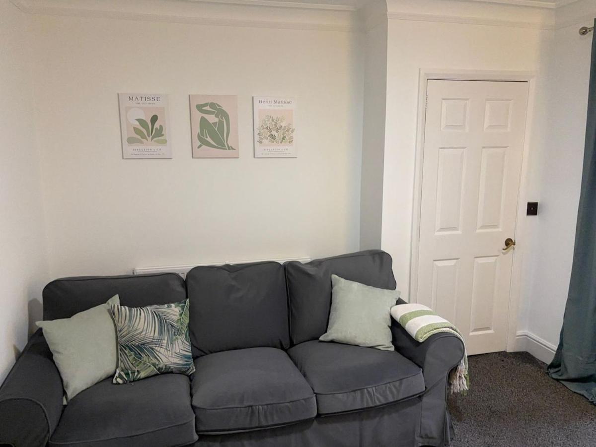 Cosy 2-bed NR New Cross Hospital