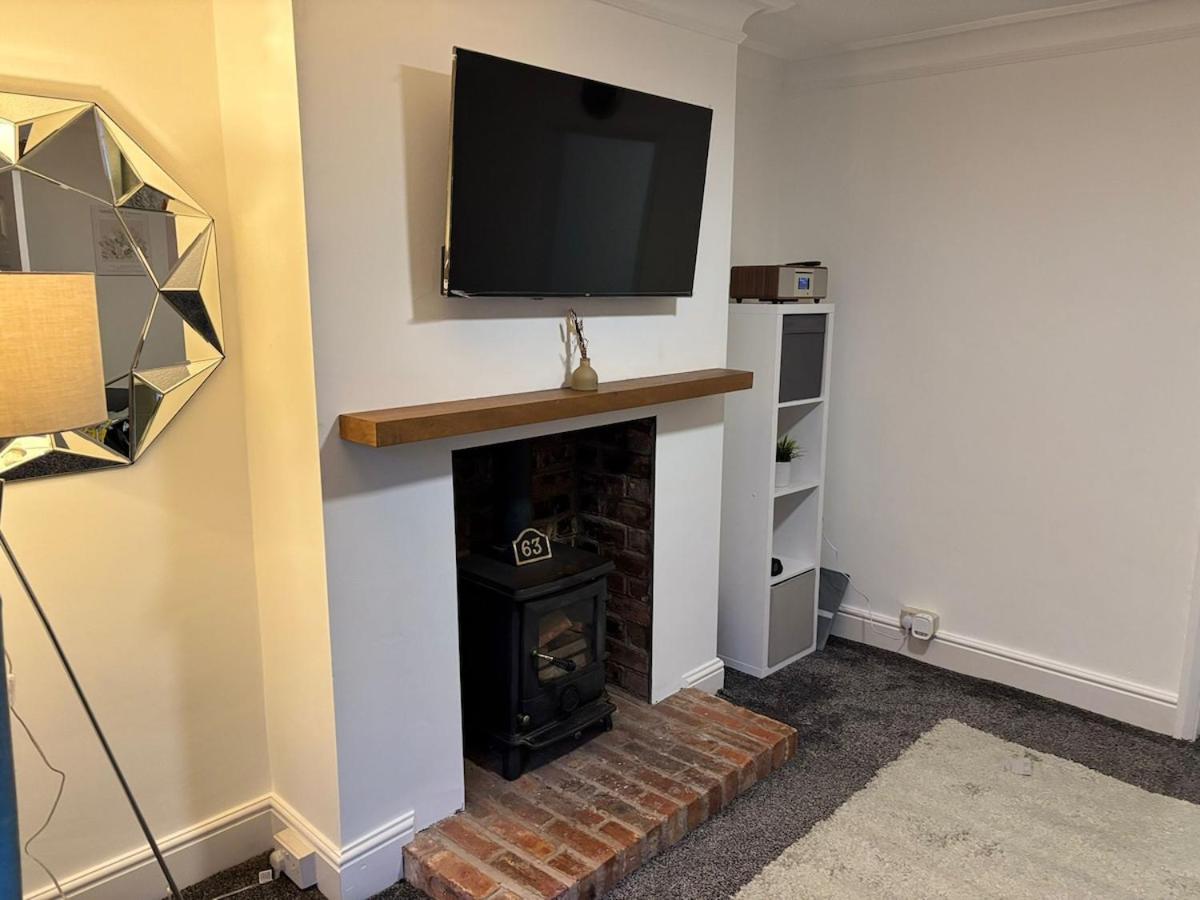 Cosy 2-bed NR New Cross Hospital