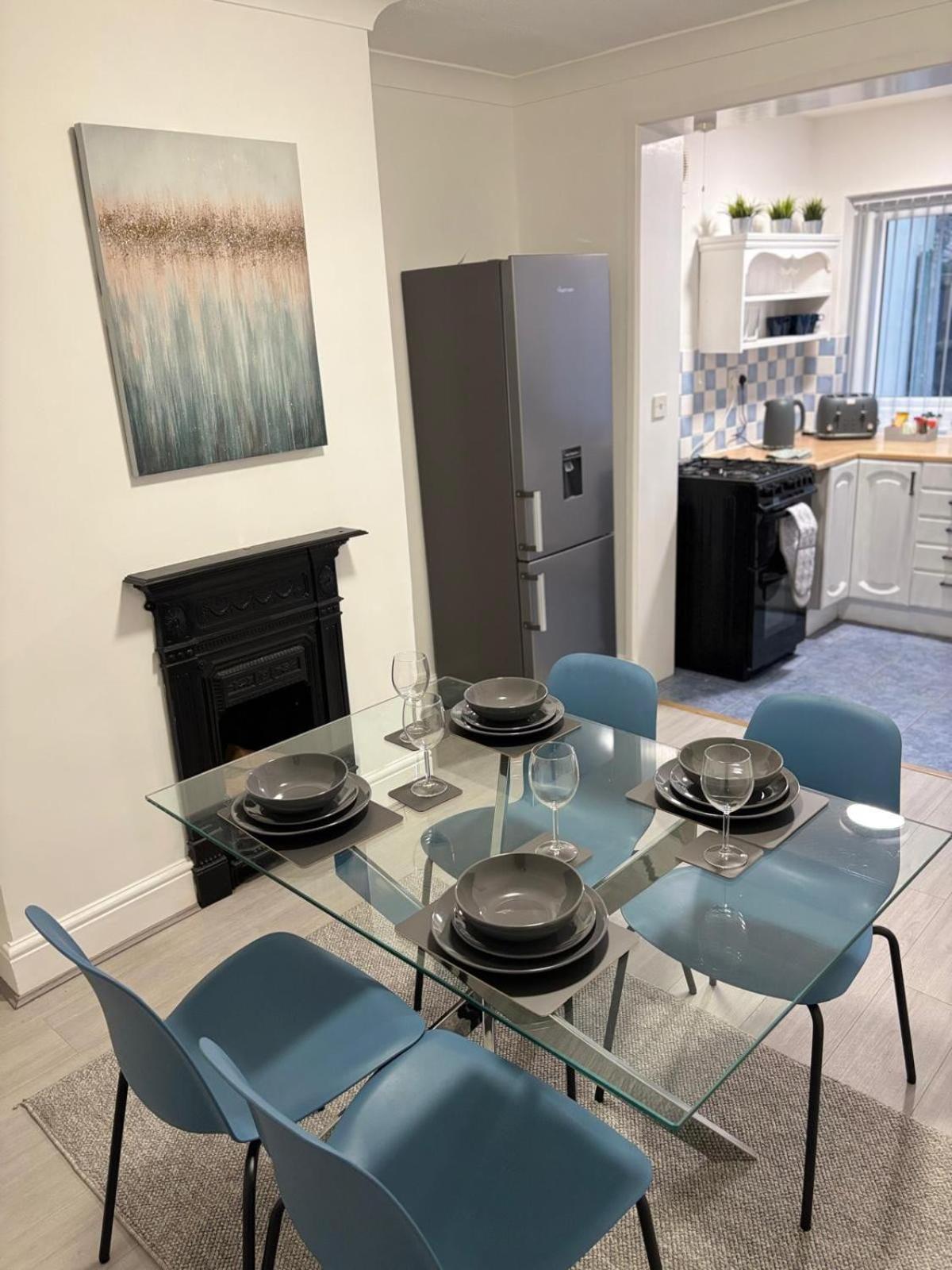 Cosy 2-bed NR New Cross Hospital