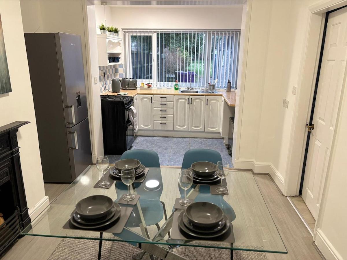 Cosy 2-bed NR New Cross Hospital