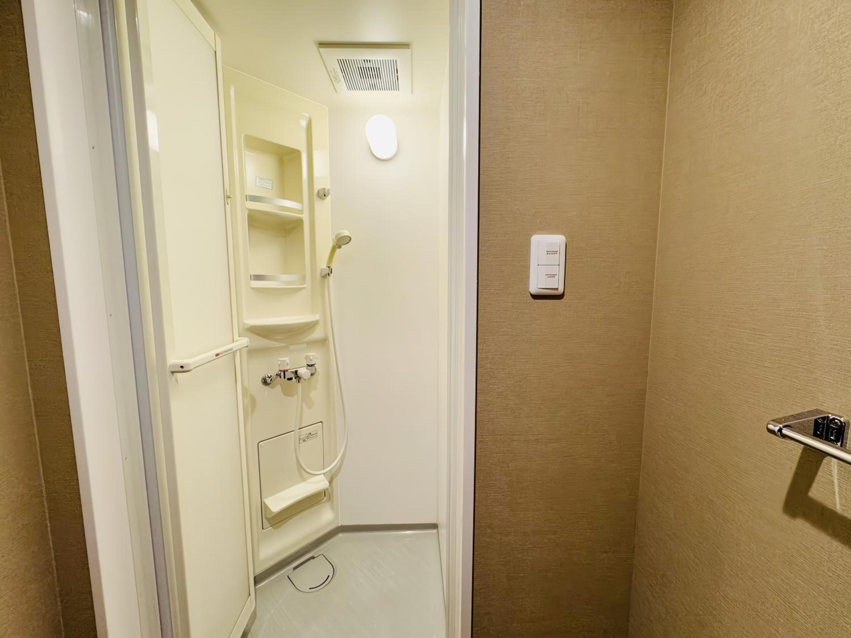 BANDE Hotel in Namba
