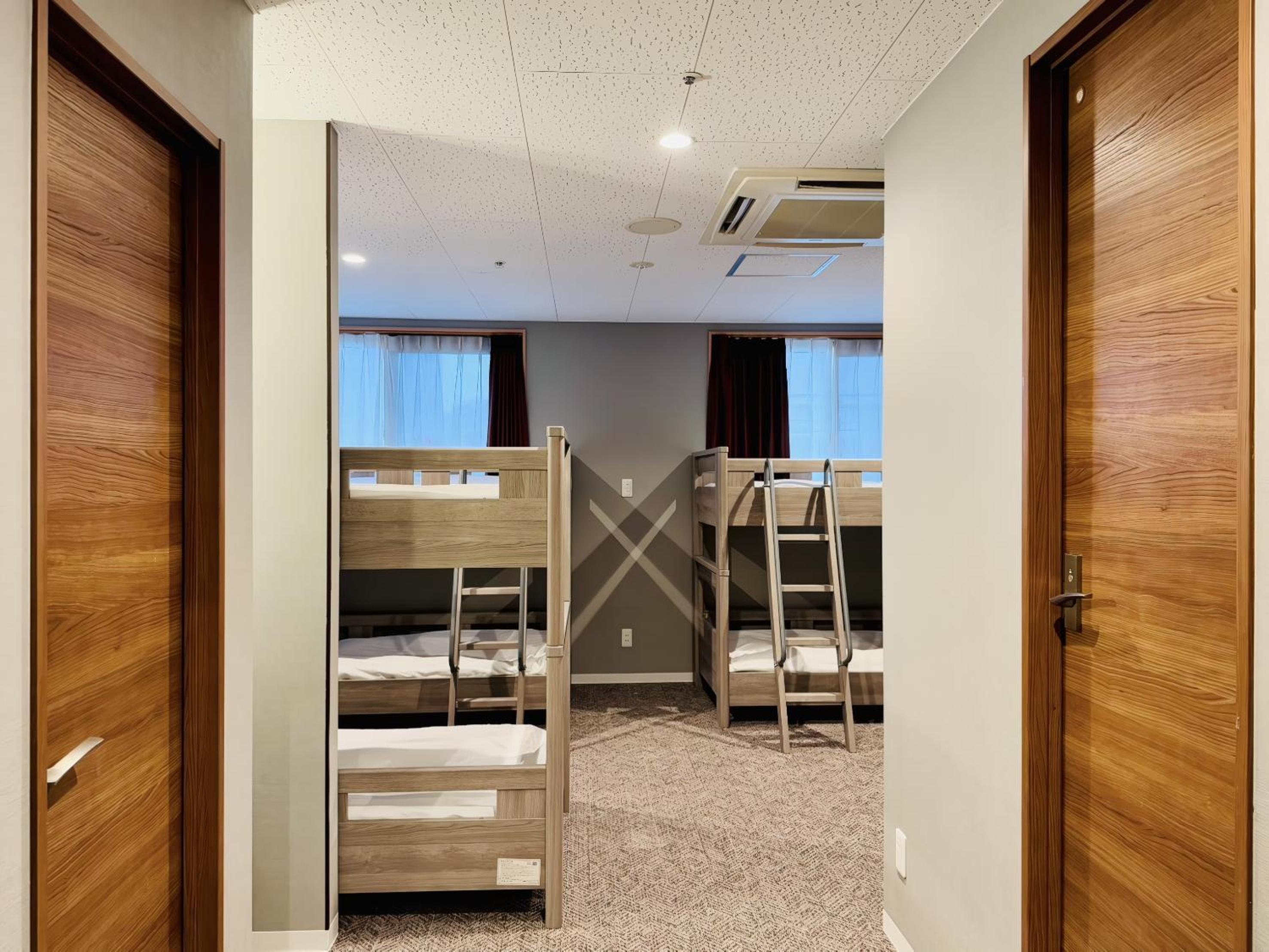 BANDE Hotel in Namba