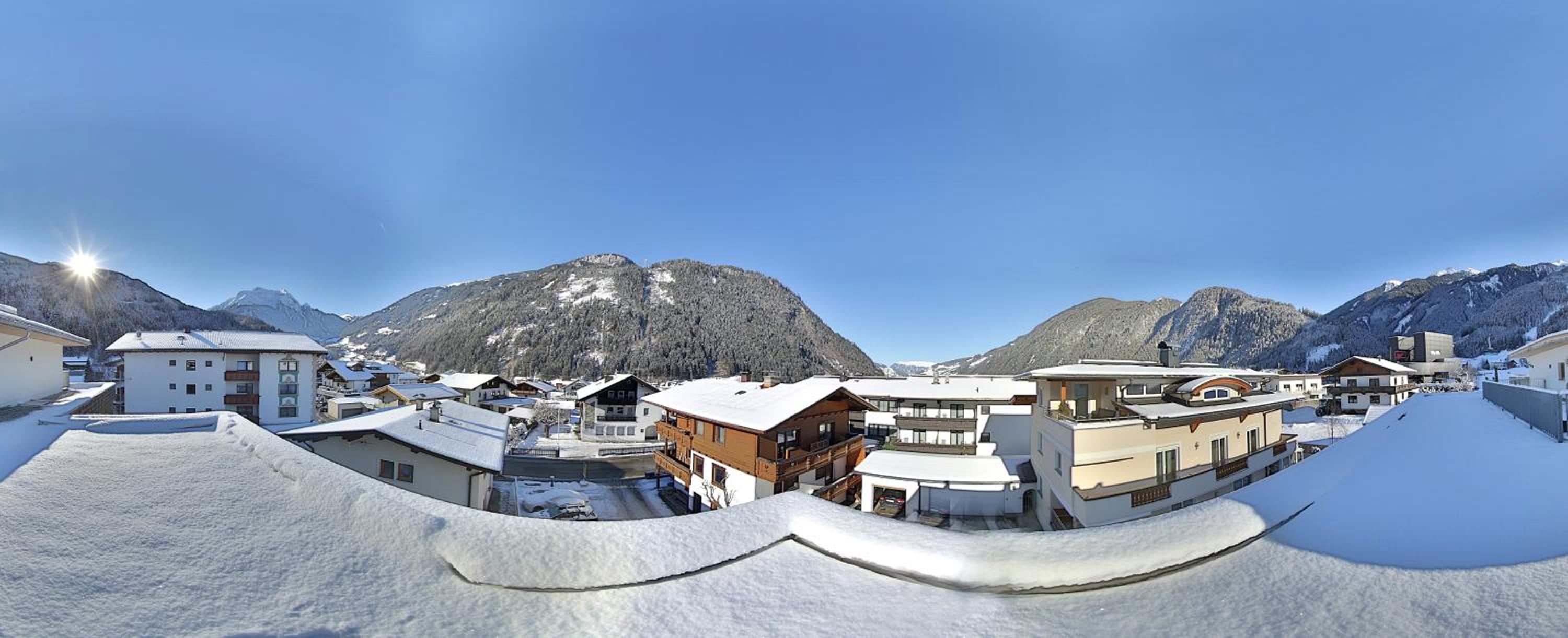 Apart Mountain Lodge Mayrhofen view 4