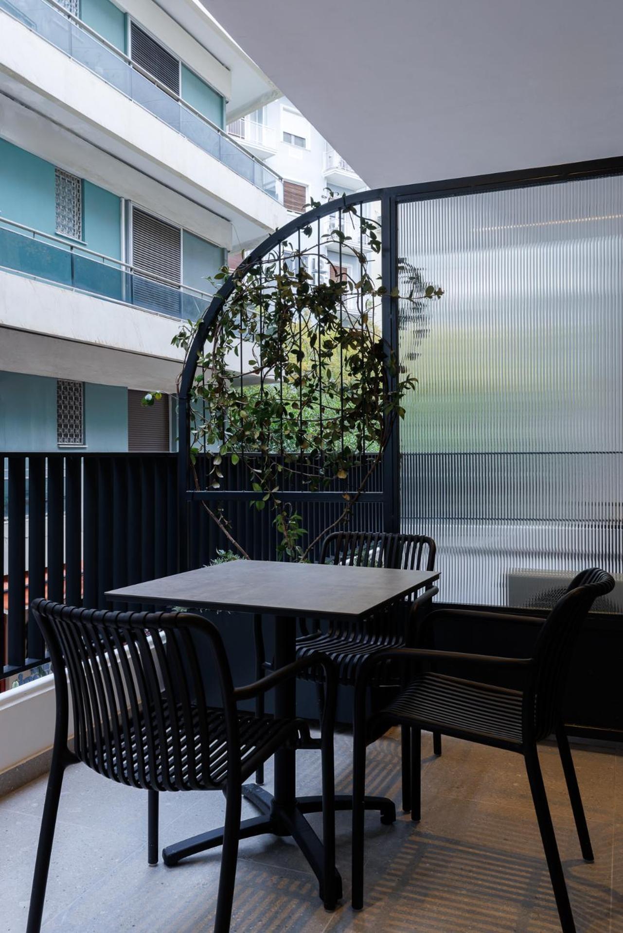 MoRe by Zoia Living