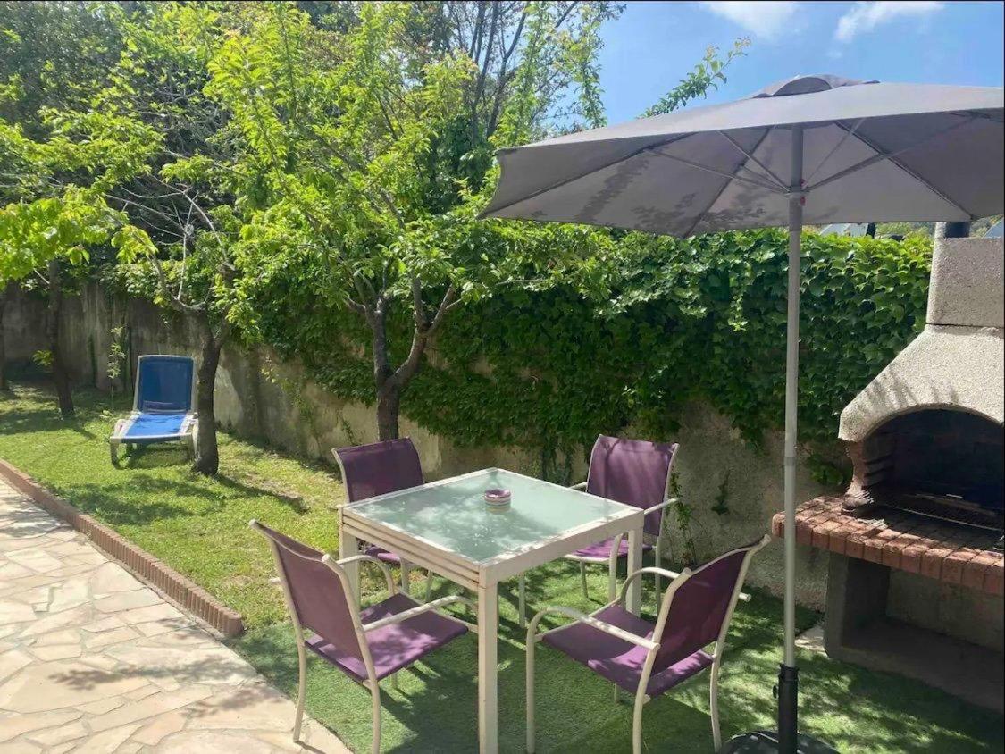 Bas de villa composée d'un 3 pièces et d'un studio avec piscine privée