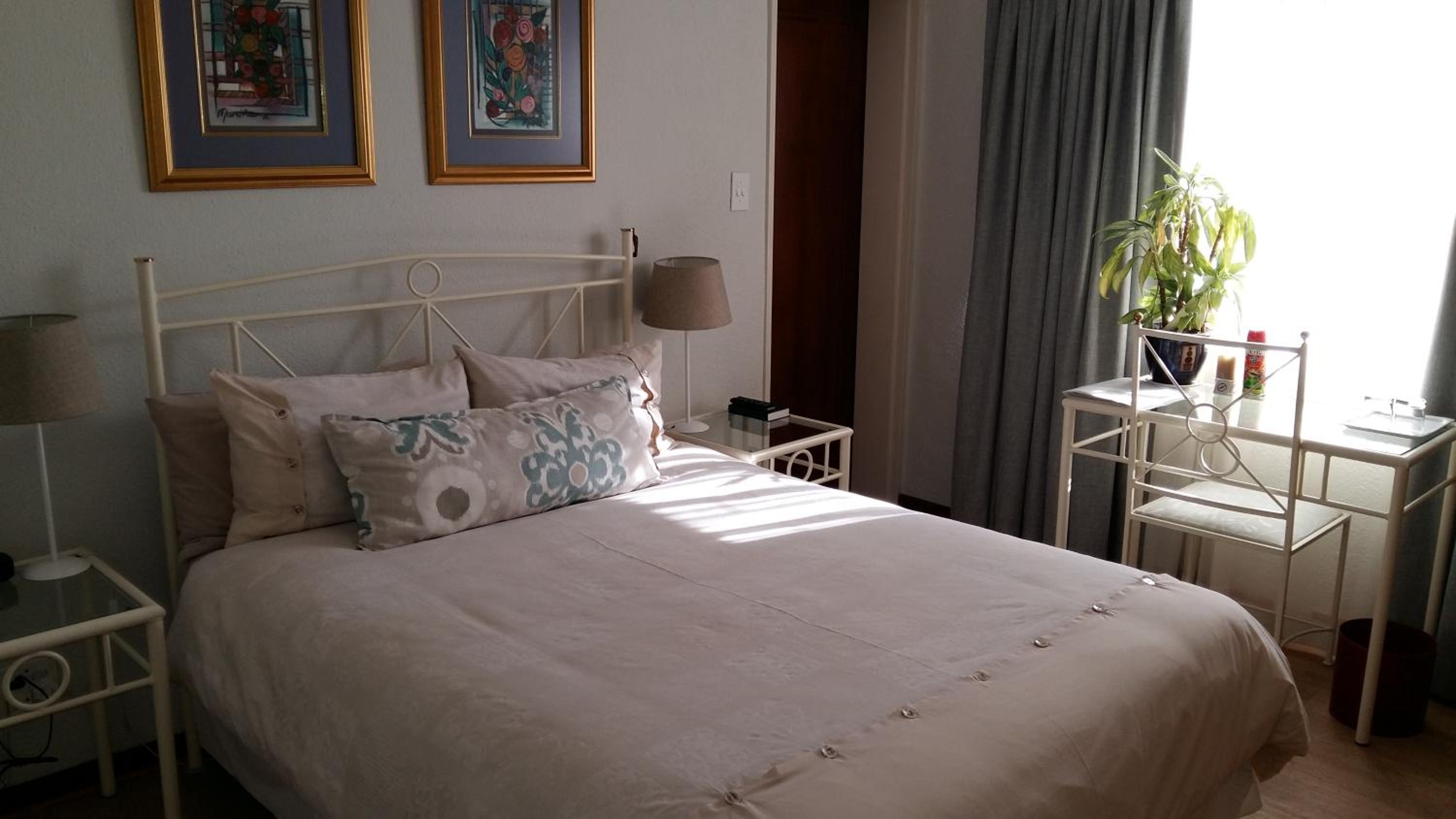 Old Oak Guest House