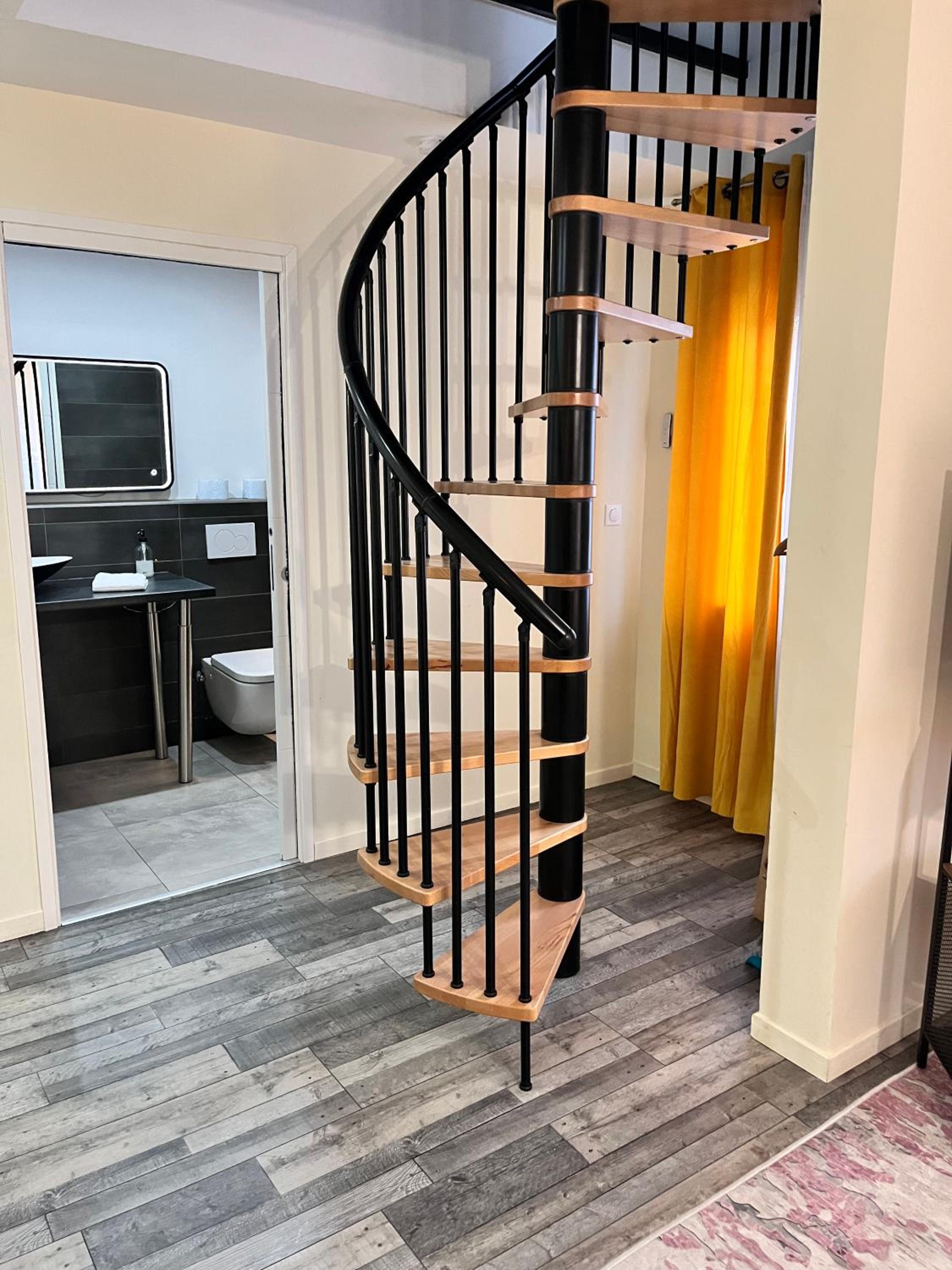 Le Duplex by Leslodgespa - Loft moderne et confortable au style newyorkais, proche de Bâle et de l'aéroport