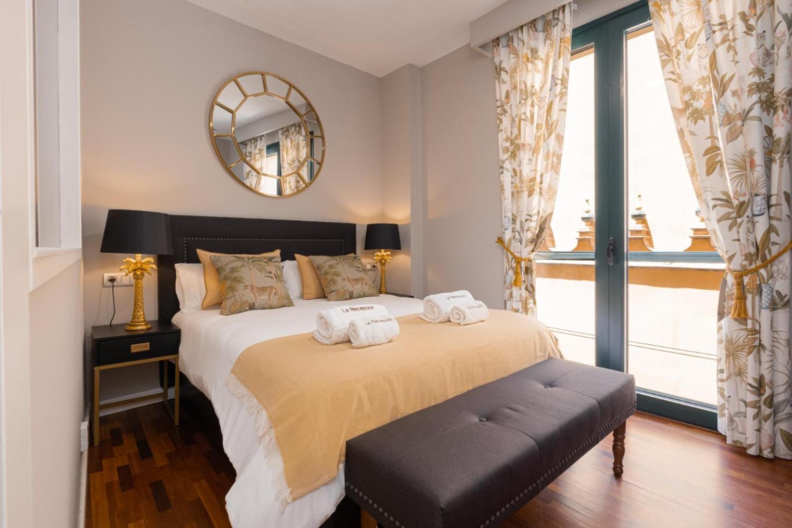 Cathedral Suites - Plaza del Obispo