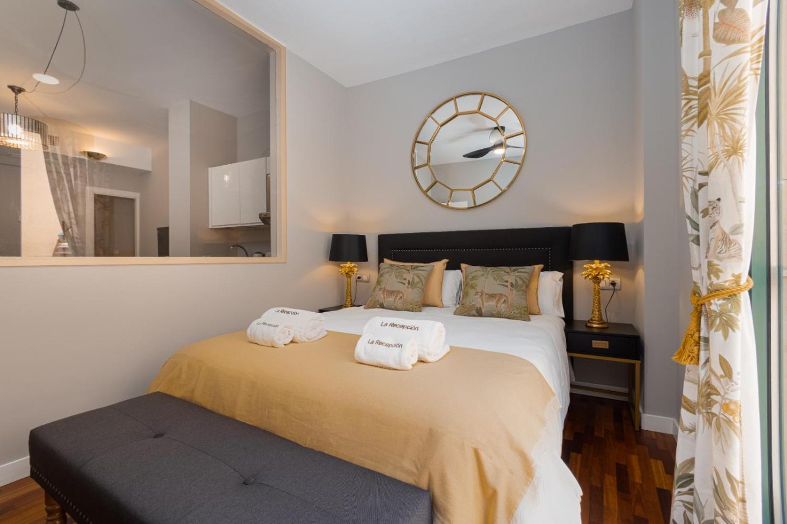 Cathedral Suites - Plaza del Obispo