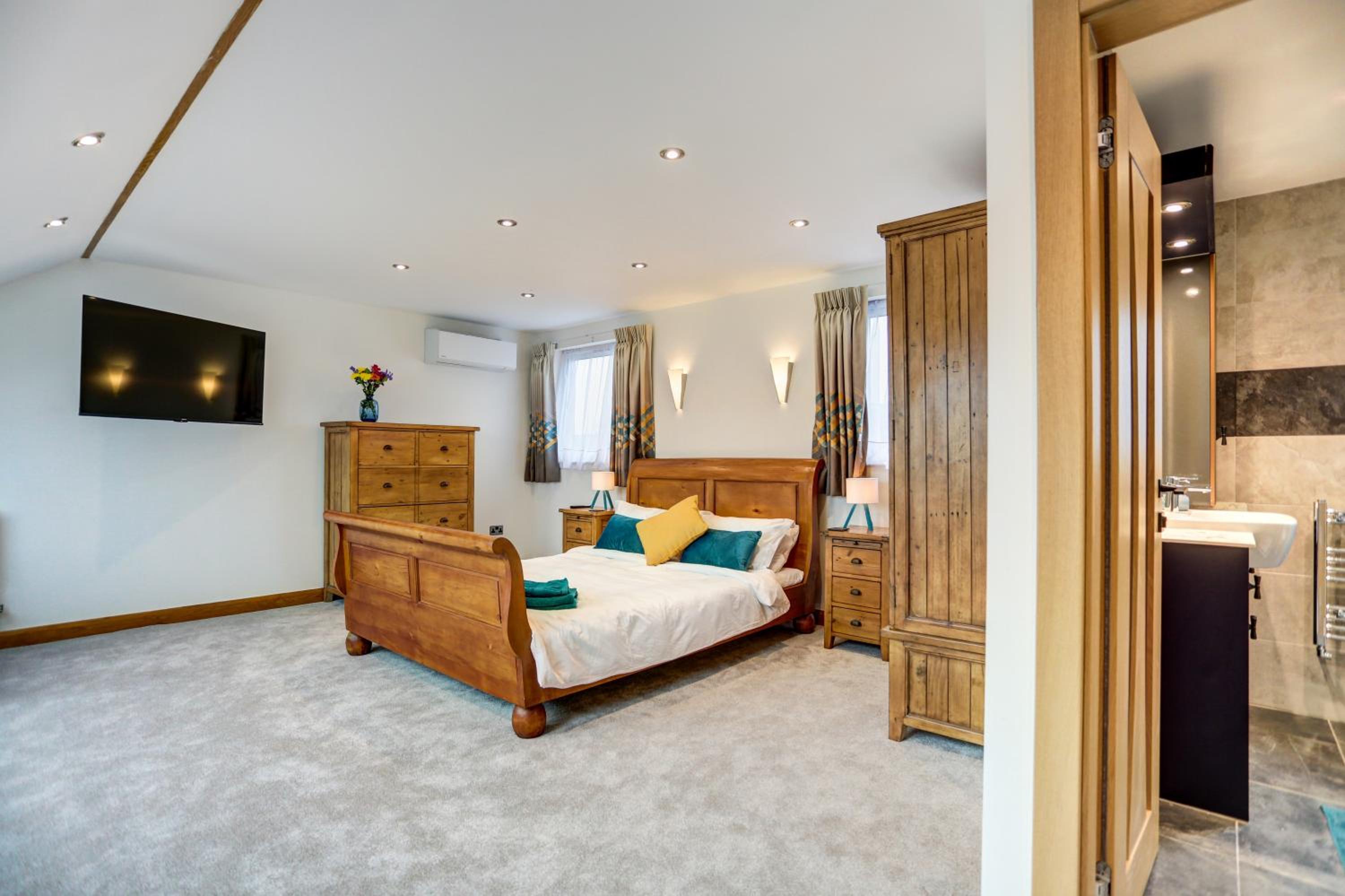 Lovely South Downs Town House