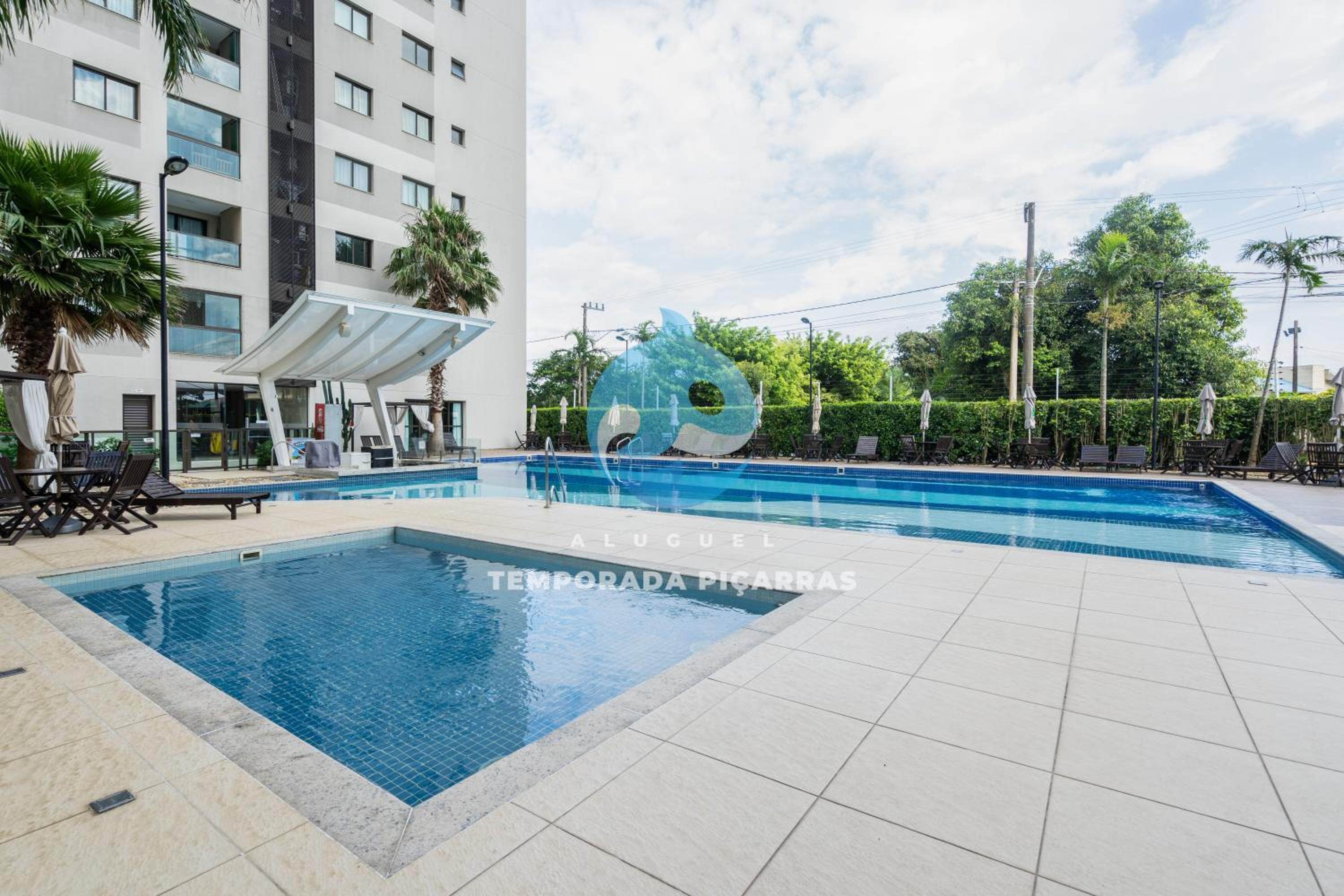 Apto Vista Mar 3 Quartos Ares Condicionados Cozinha Completa Piscina Academia Playground infantil Salão de Jogos a 50m PRAIA Reserve agora mesmo!