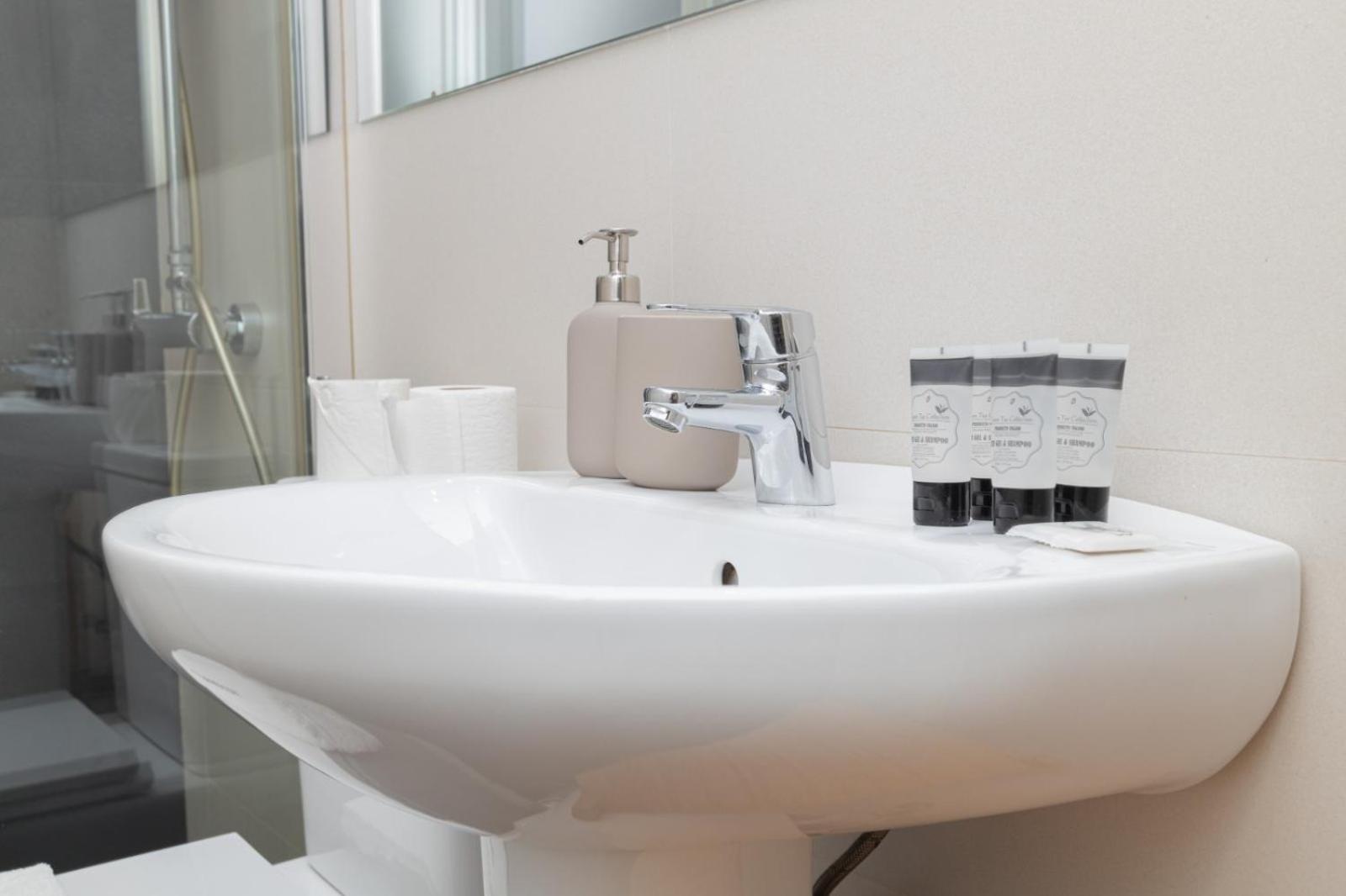 Cathedral Suites II -Plaza del Obispo