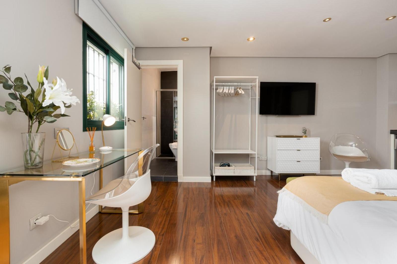 Cathedral Suites II -Plaza del Obispo