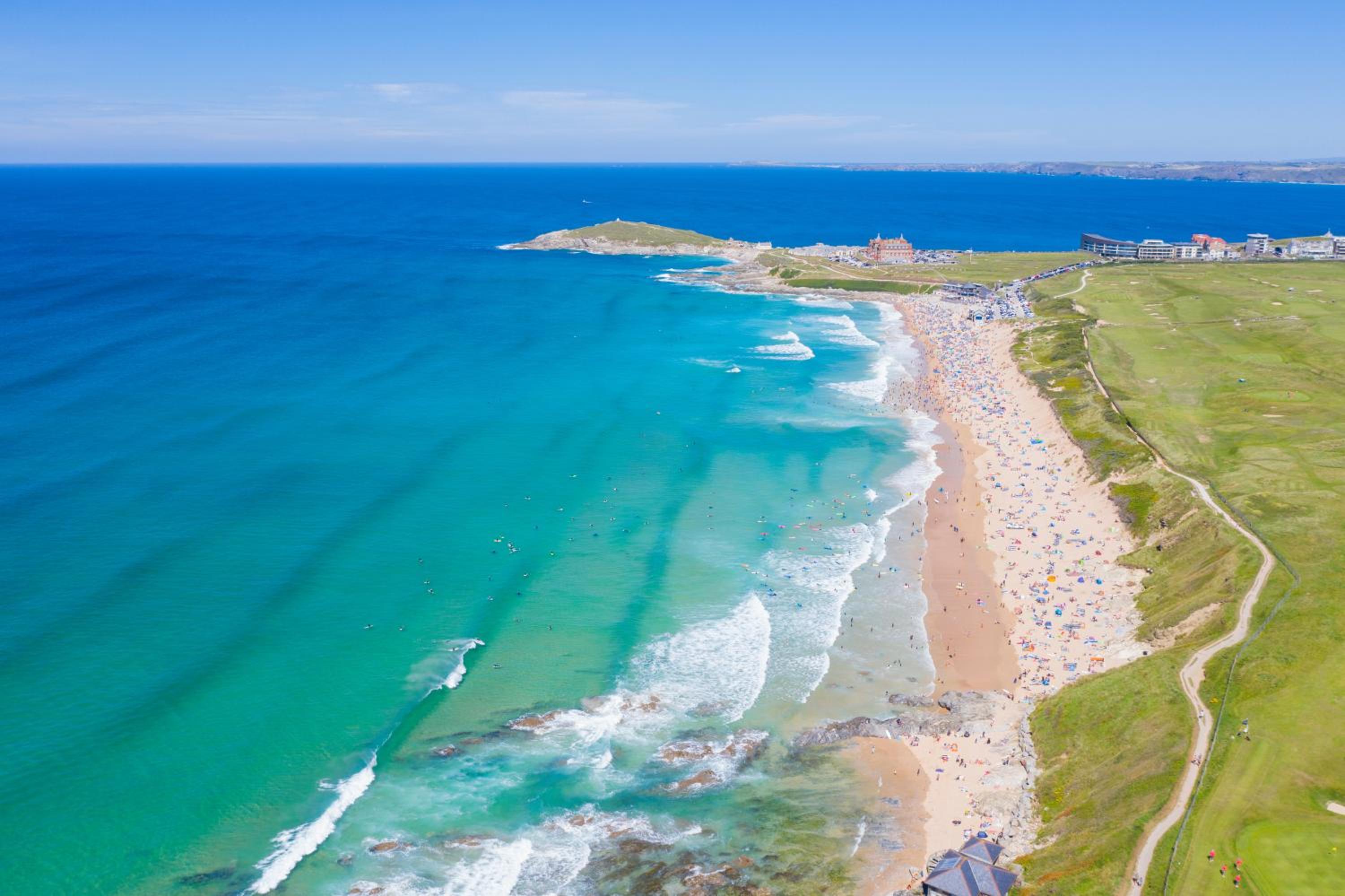 Pentire Point - Coastal Penthouse, Beaches, River & Restaurants All Within Short Walk