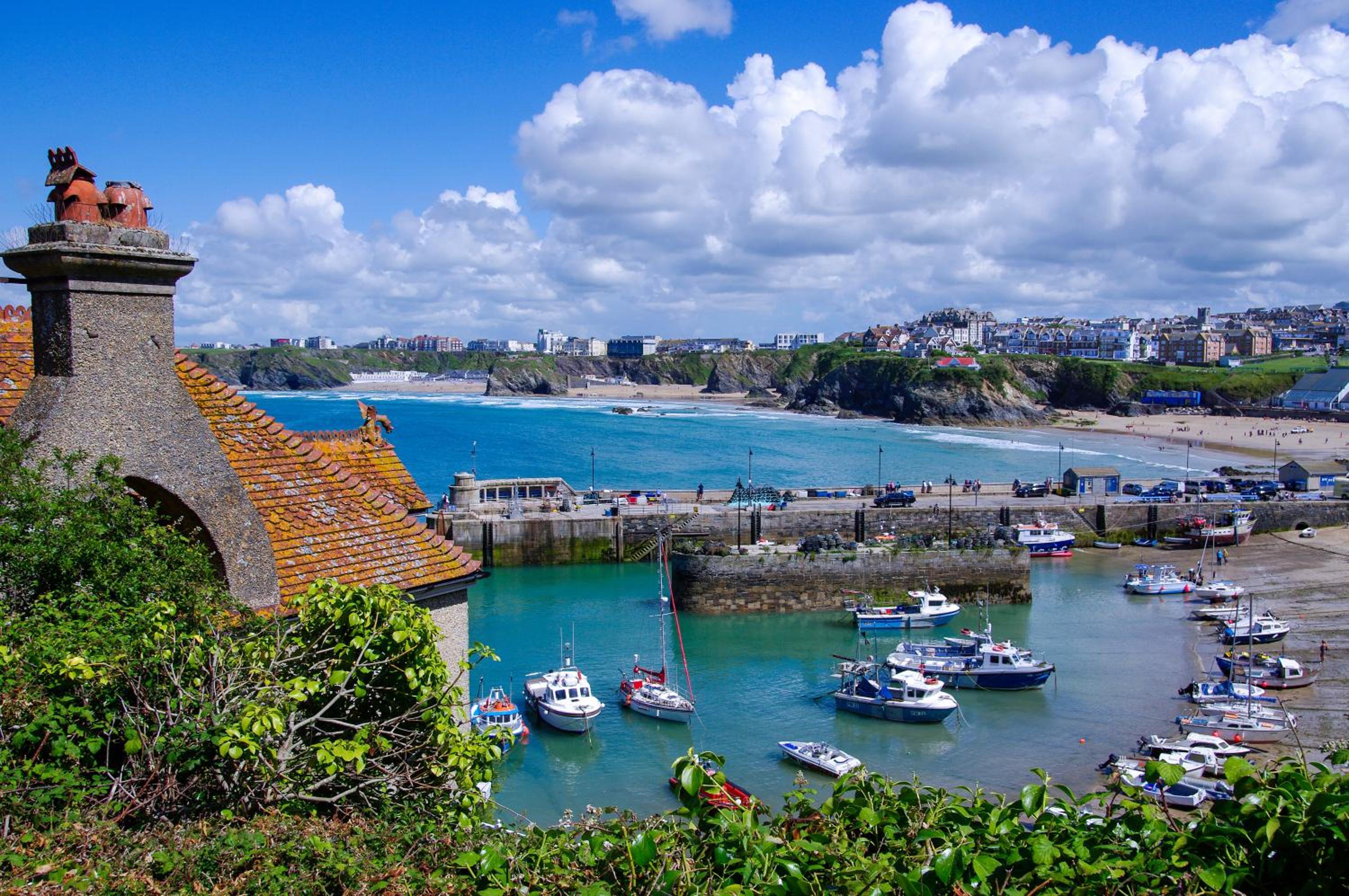 Pentire Point - Coastal Penthouse, Beaches, River & Restaurants All Within Short Walk