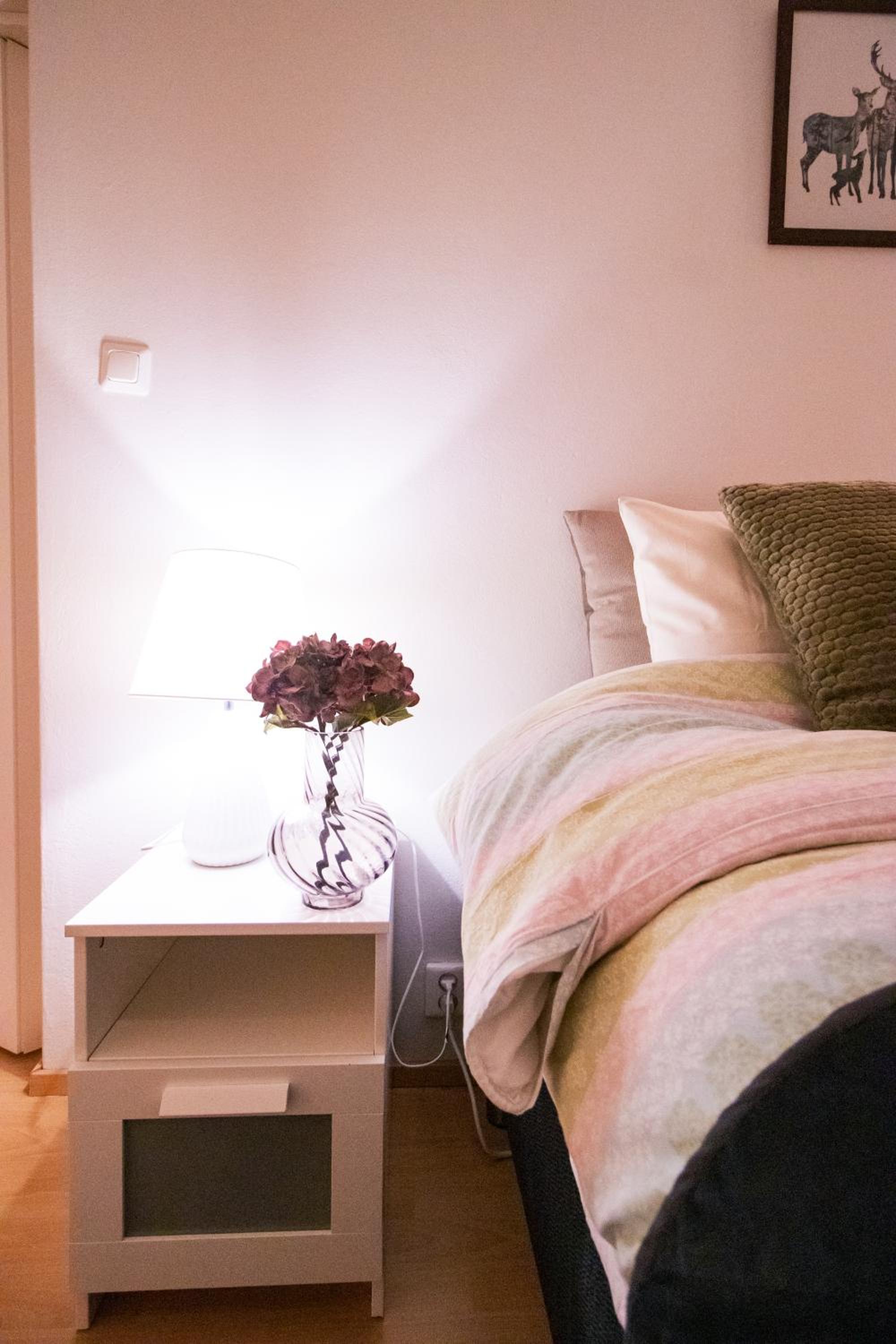 Peaceful Stay - Near Kaari Mall, 5 Min To Train