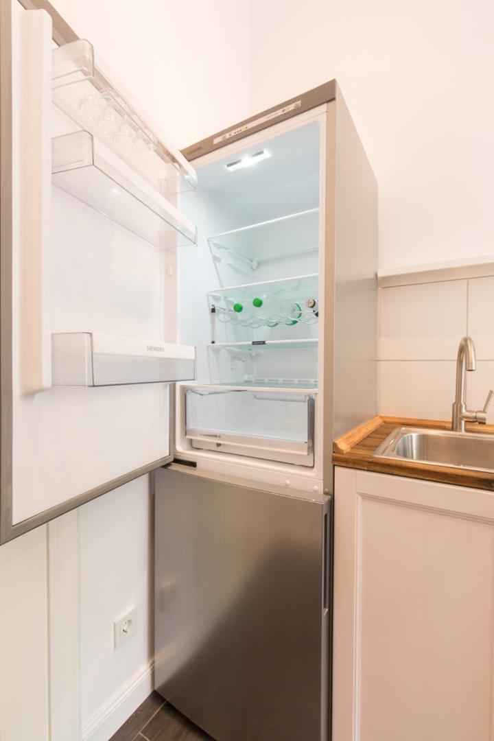 FRITZ by ROCKCHAIR Apartments l SUPERHOST Status l 3 Bedrooms Boxspringbeds 2 Bathrooms 2 Kitchen - Cozy Family & Business Flair welcomes you!