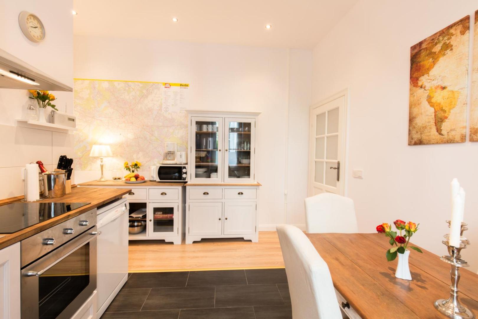 FRITZ by ROCKCHAIR Apartments l SUPERHOST Status l 3 Bedrooms Boxspringbeds 2 Bathrooms 2 Kitchen - Cozy Family & Business Flair welcomes you!