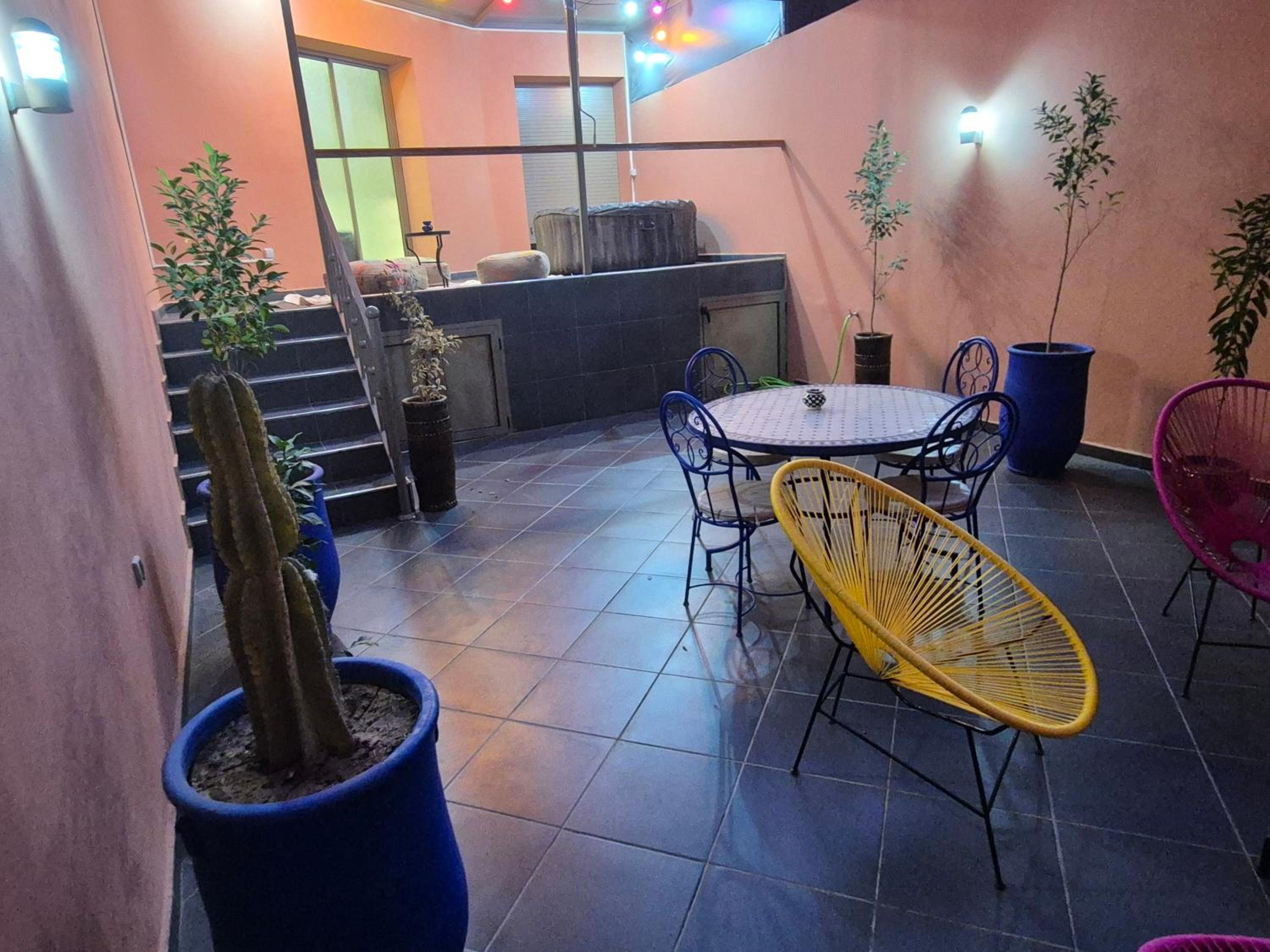 El Méhénni Guéliz JACUZZI 6 Personnes Terrasse Privative