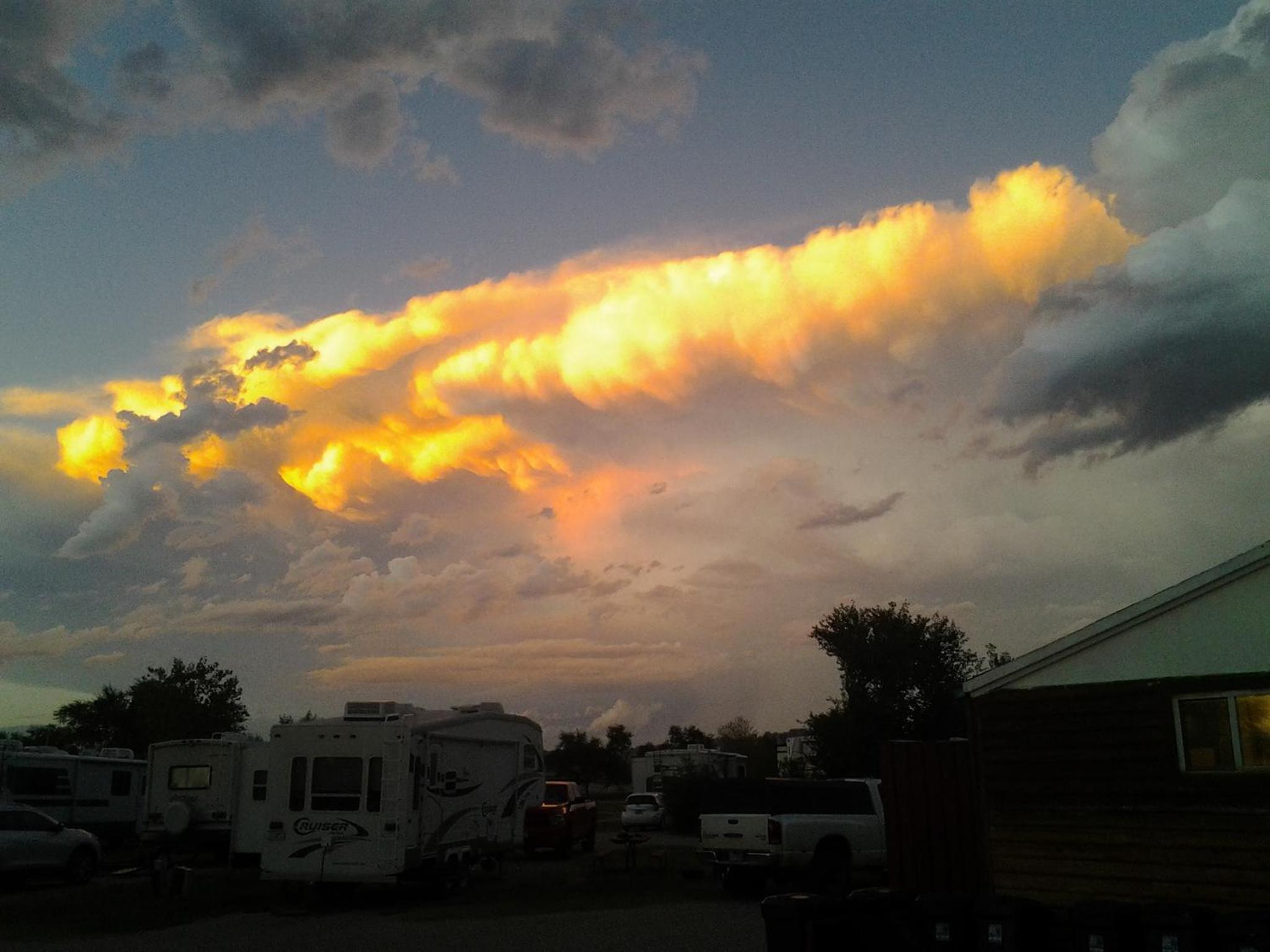 Badlands Hotel & Campground