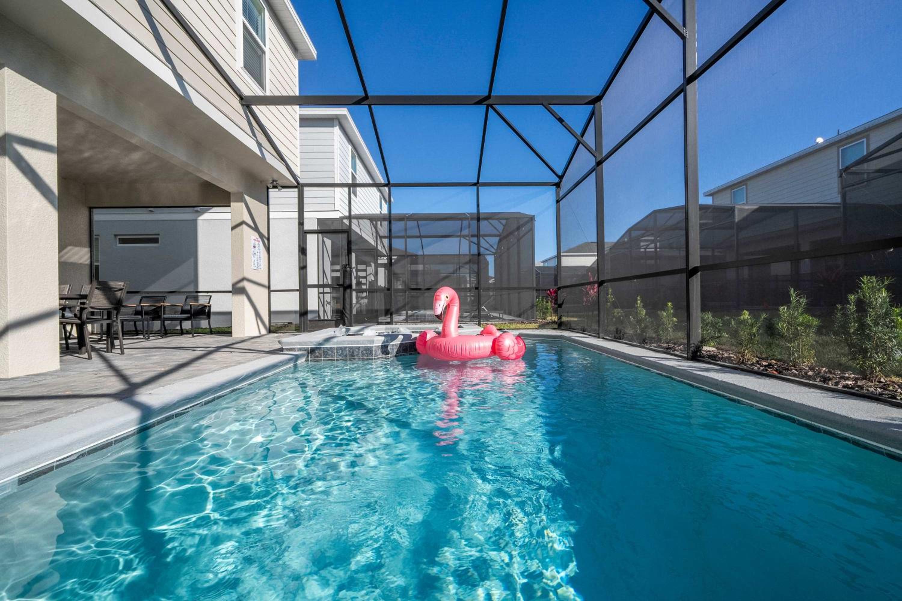 Luxury 7Bd Close to Disney with Pool and Spa at Windsor Cay 16218