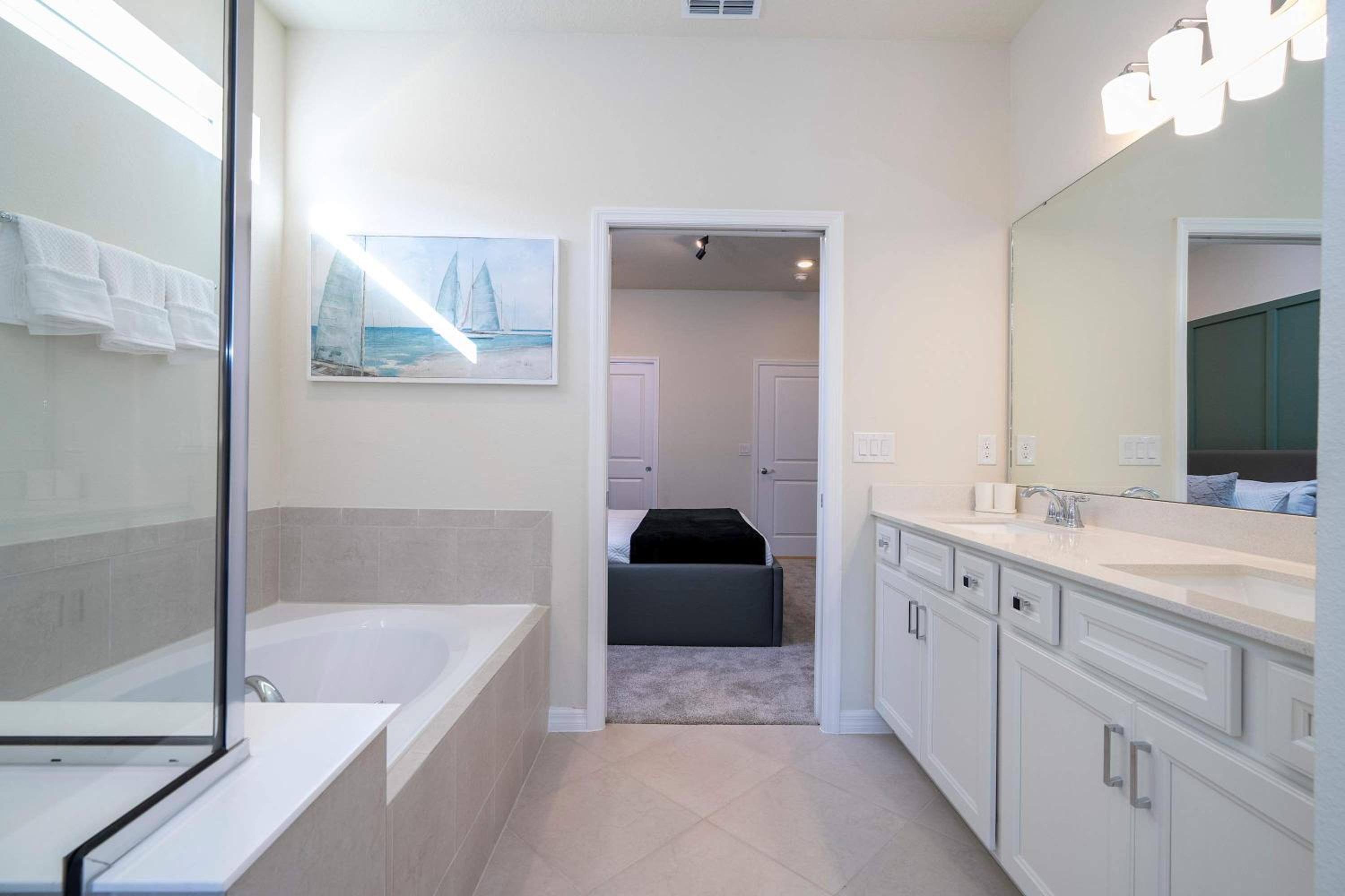 Luxury 7Bd Close to Disney with Pool and Spa at Windsor Cay 16218