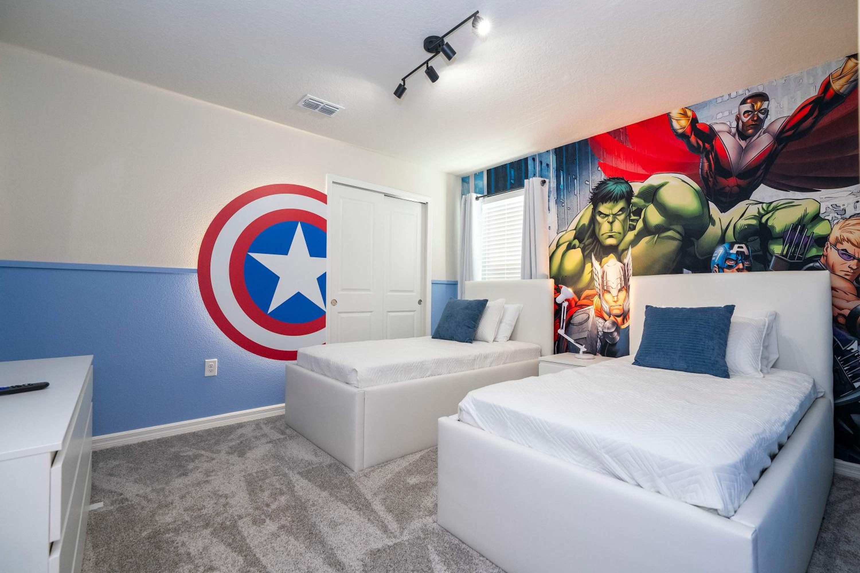 Luxury 7Bd Close to Disney with Pool and Spa at Windsor Cay 16218