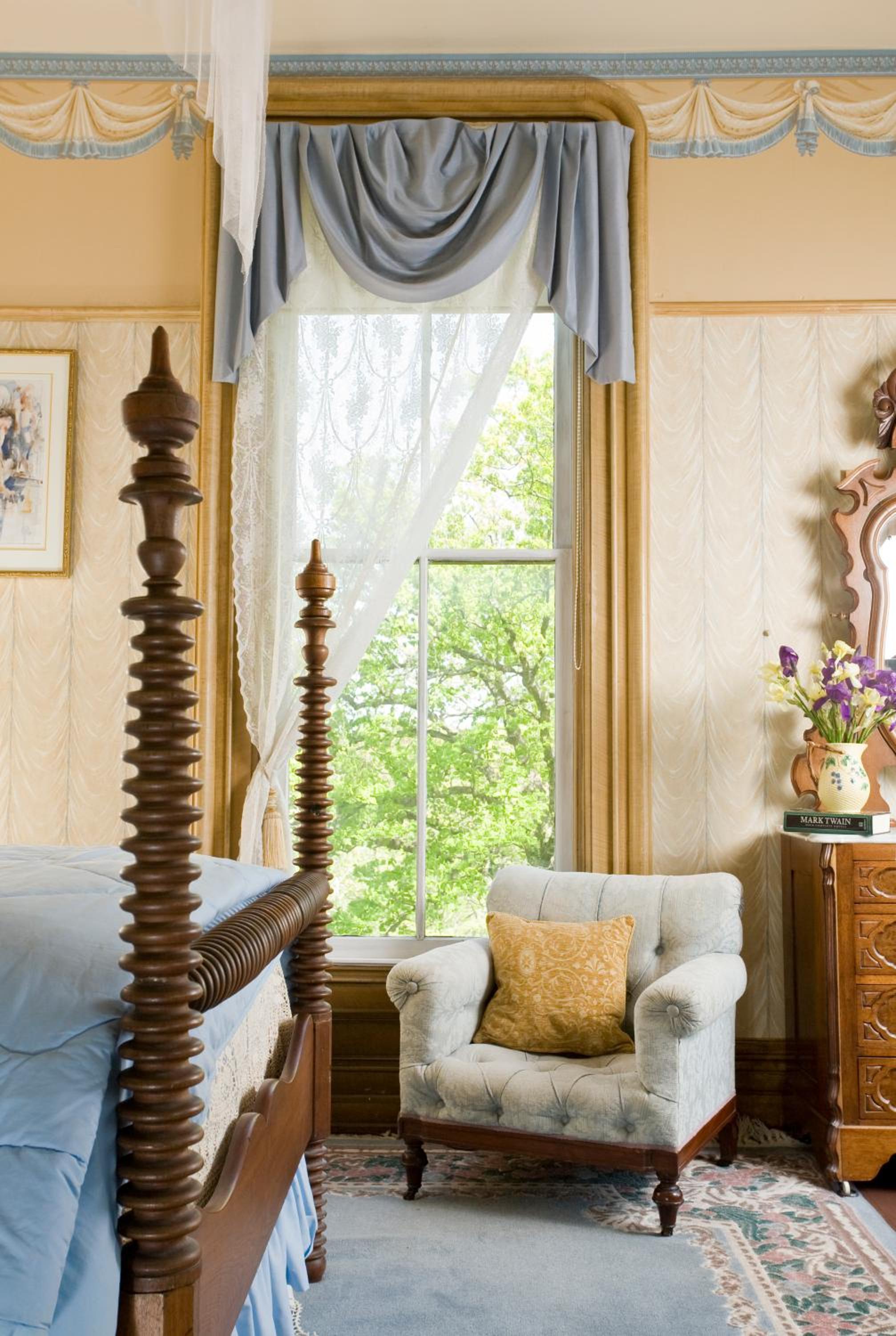 Garth Woodside Mansion Bed and Breakfast