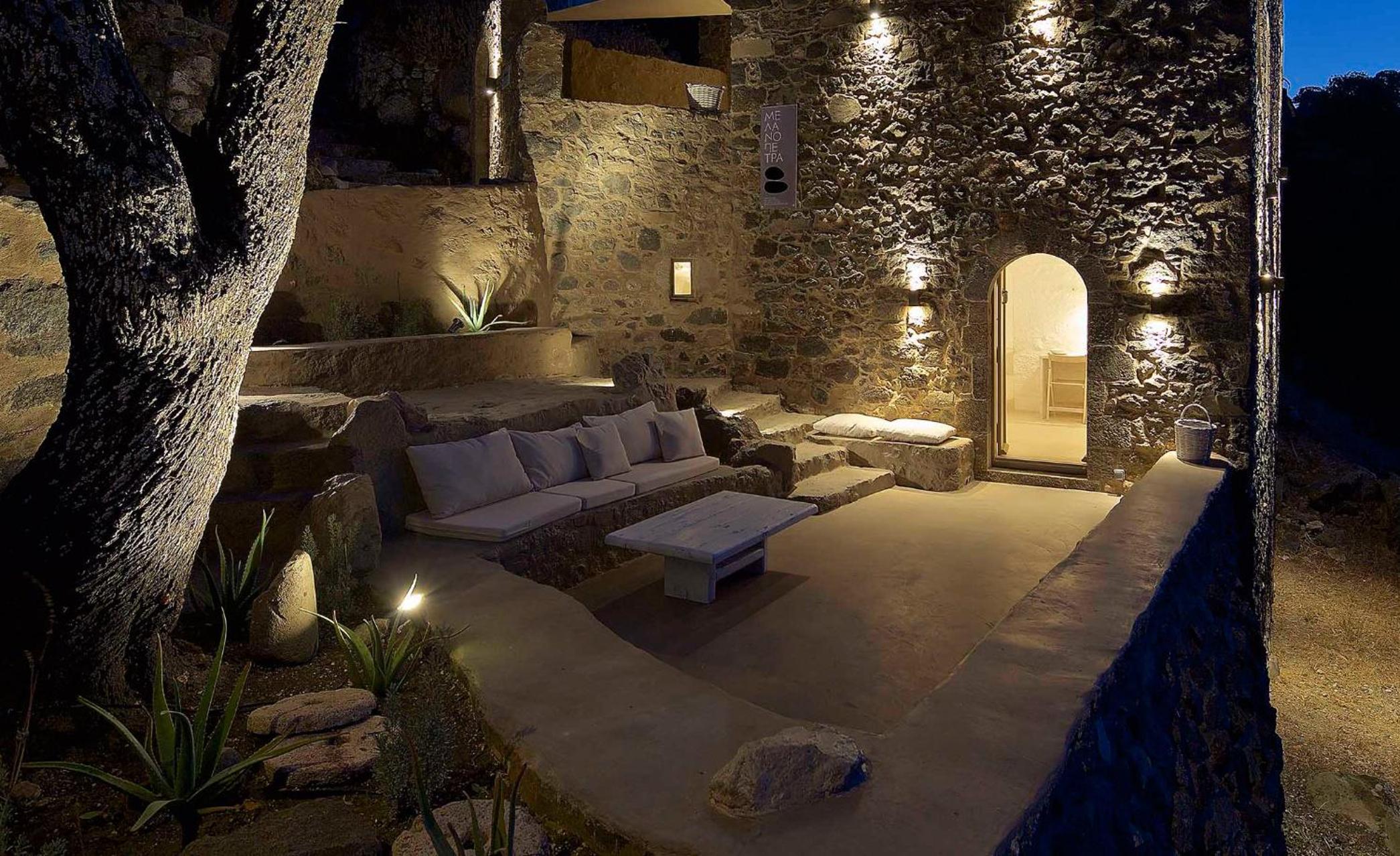 MELANOPETRA boutique apartments