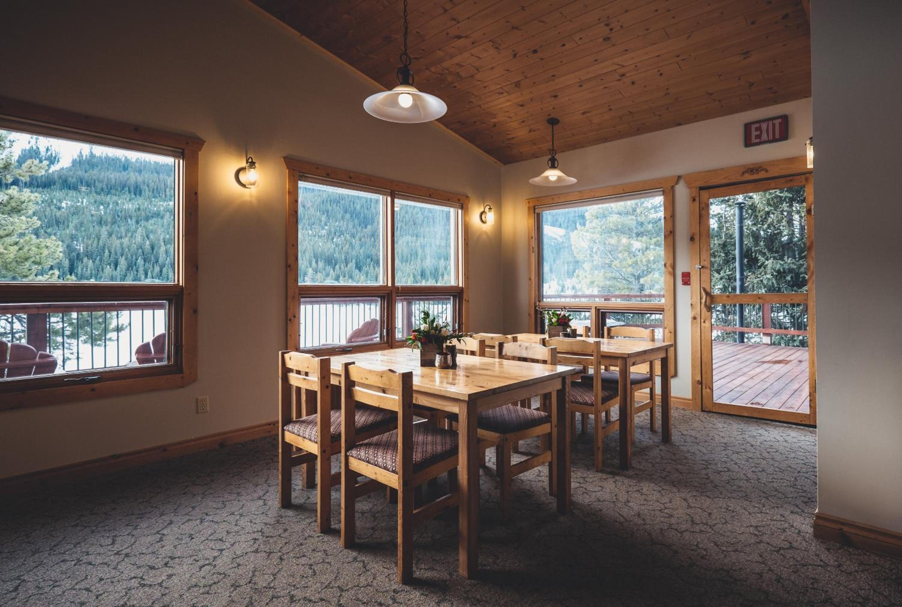 Mount Engadine Lodge