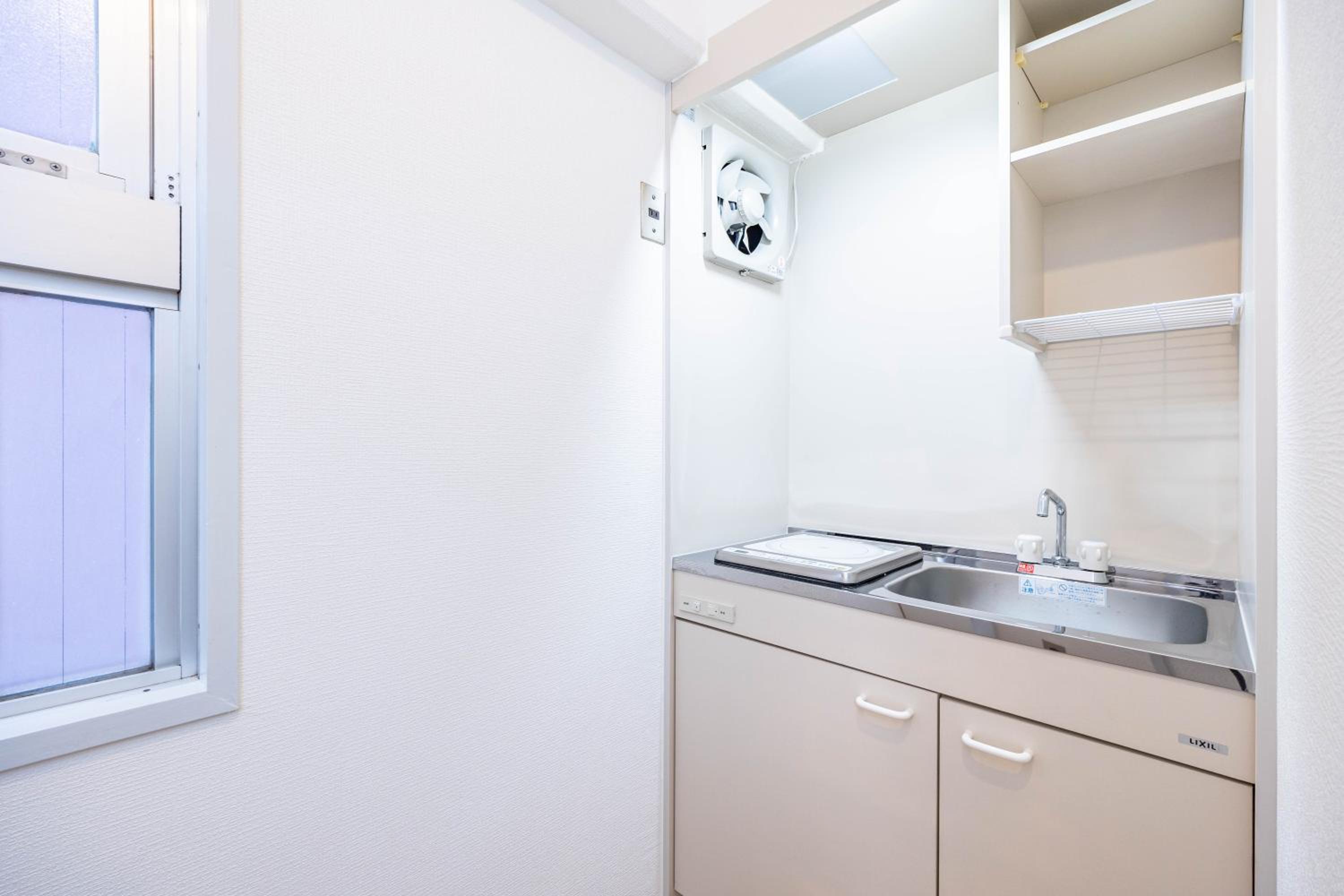 Lions Mansion Shin-Osaka