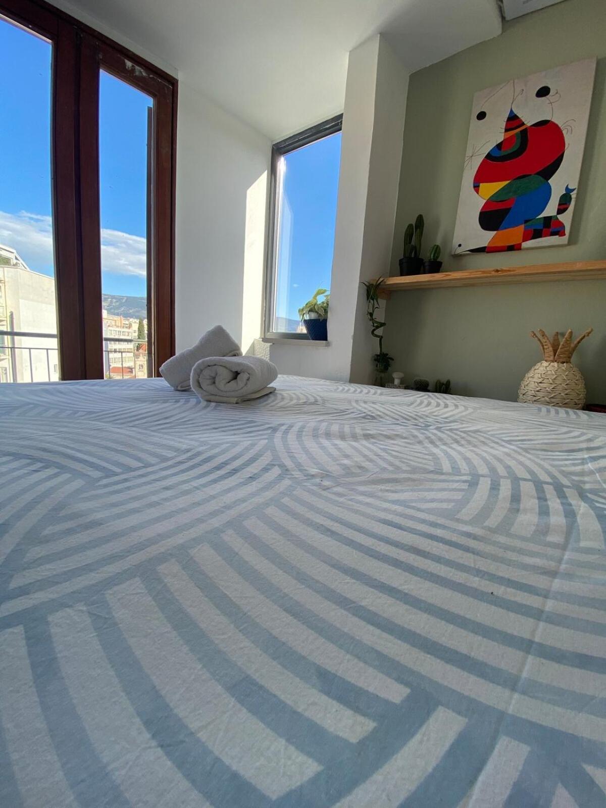 Mosaics Penthouse studio 360'View