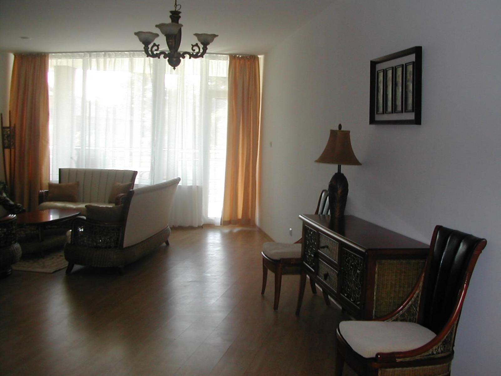 Oasis Suites Apartments and Studios
