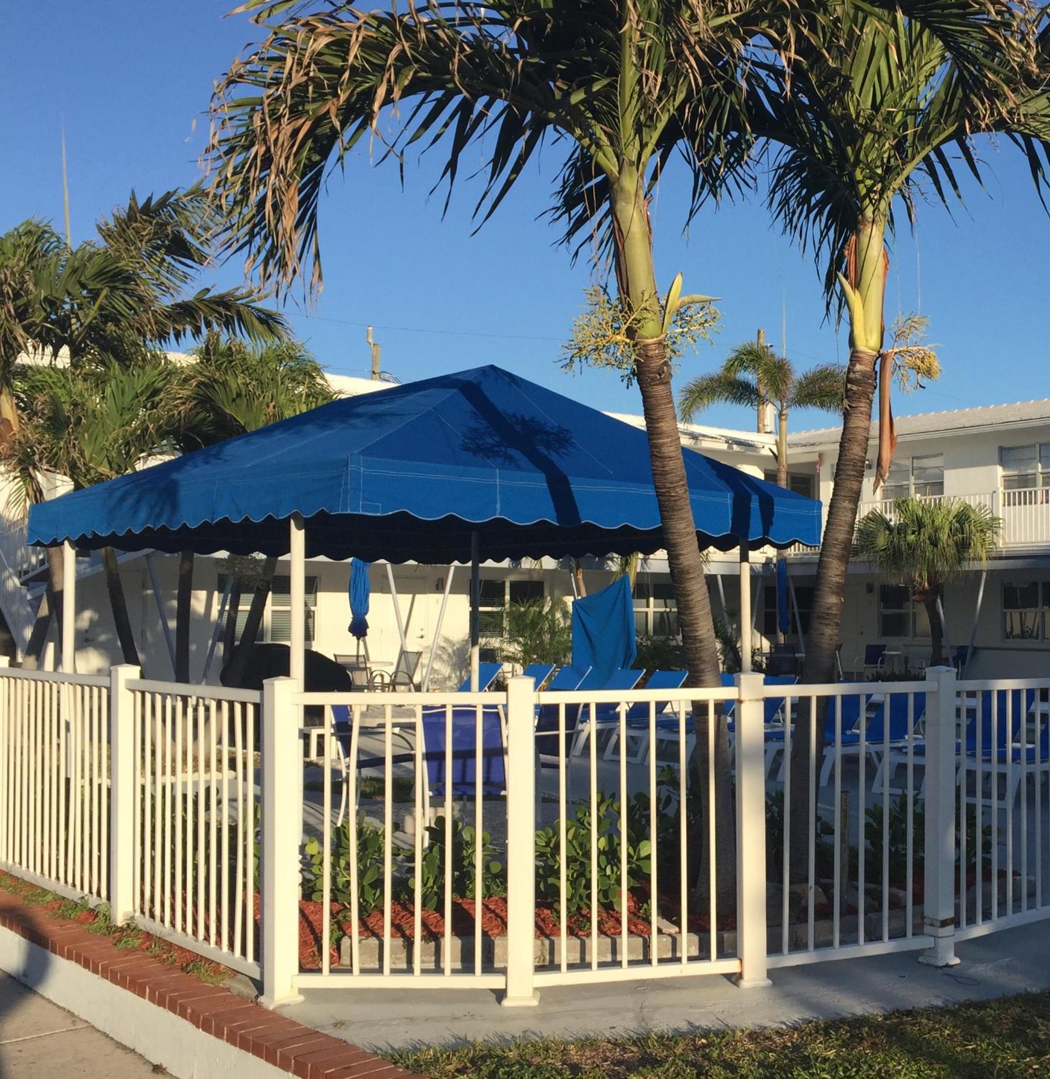 Sea Spray Inn