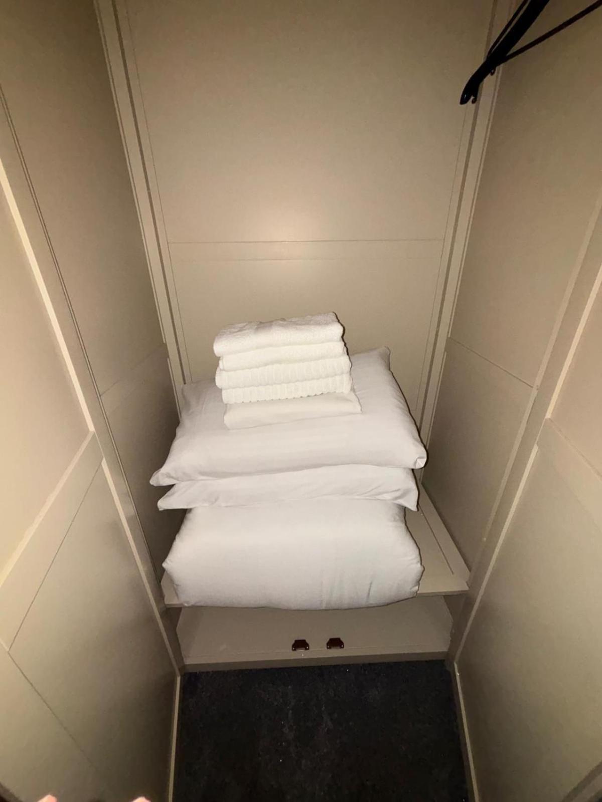 Sleep 12 in Brixton - 15 mins from Station BT4