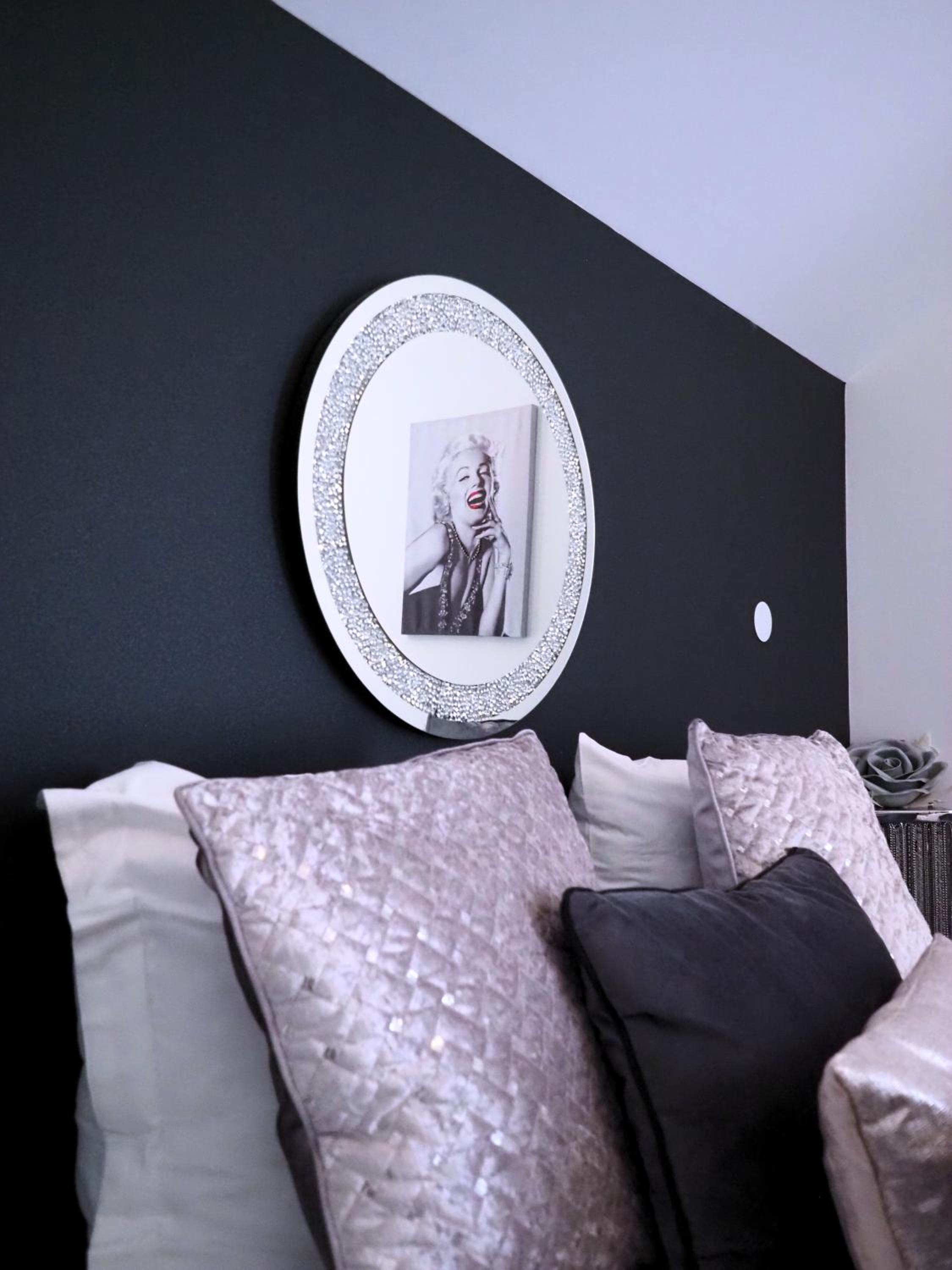 La Marilyn by Leslodgespa - Confort haut de gamme, salle de bain privée, jardin et cuisine commune, à 5 minutes de l'aéroport