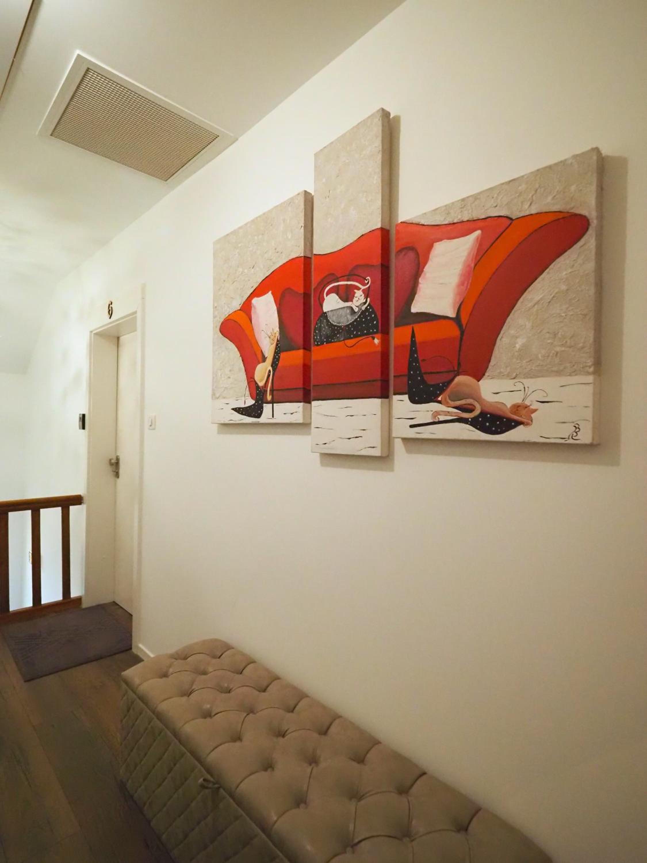 La Marilyn by Leslodgespa - Confort haut de gamme, salle de bain privée, jardin et cuisine commune, à 5 minutes de l'aéroport