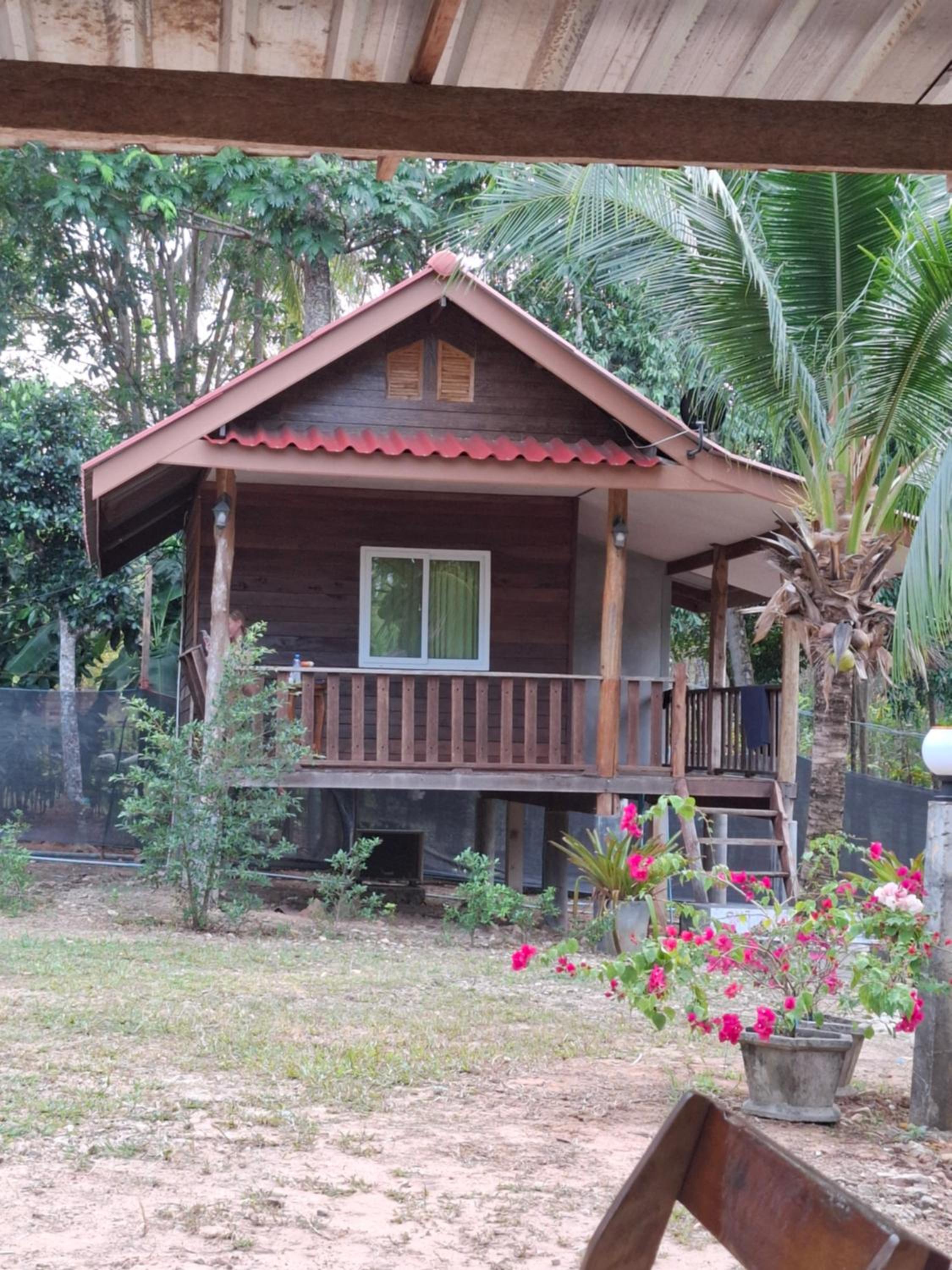 ฟาดิลบังกะโล Fadel bungalow