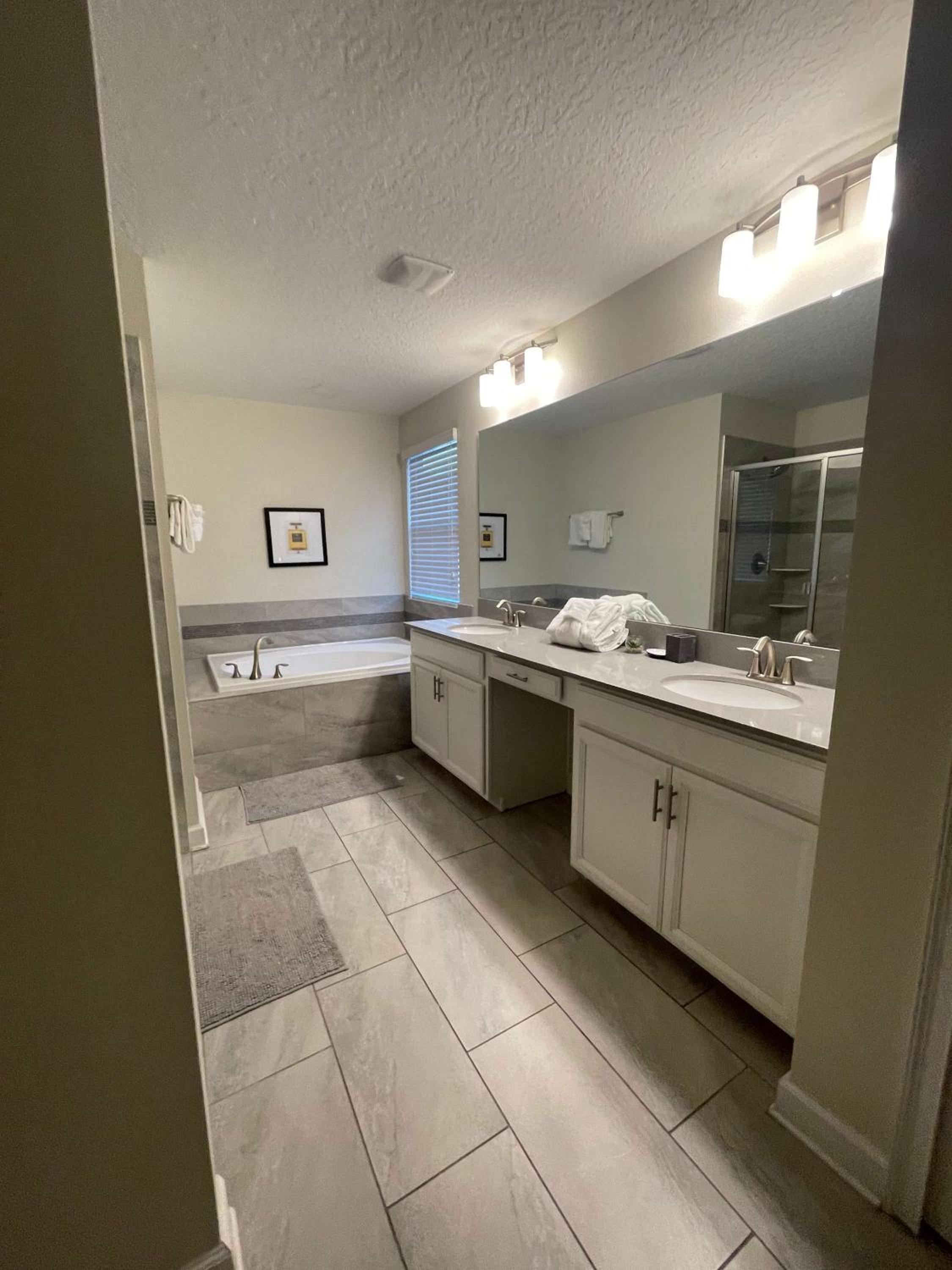 Lovely Hideway for Family with Private Pool & Waterpark