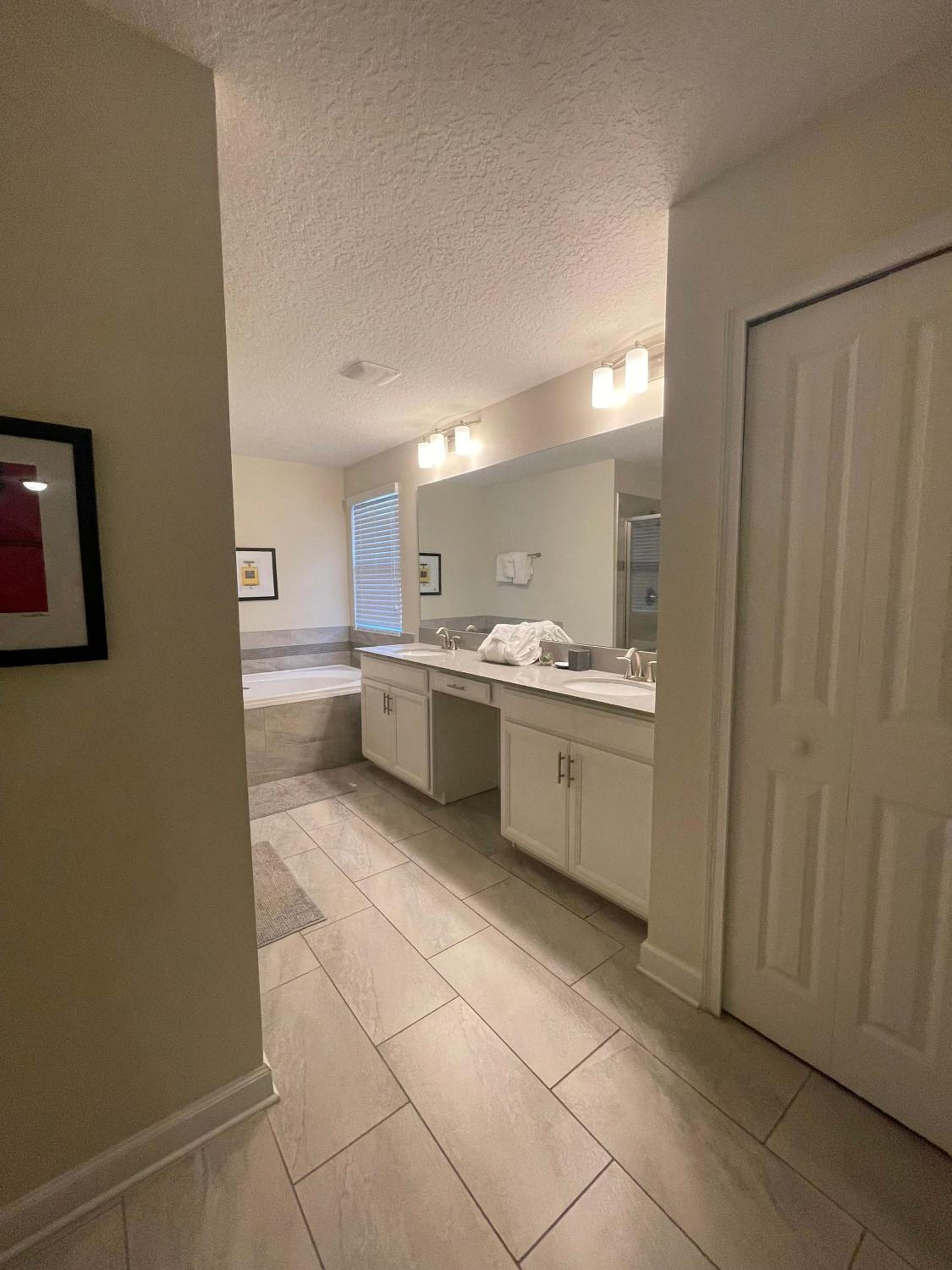 Lovely Hideway for Family with Private Pool & Waterpark
