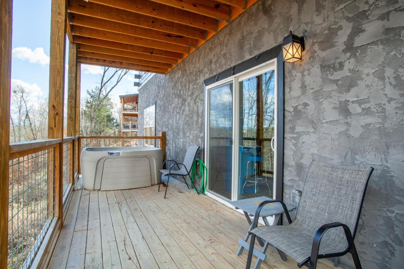 Peaky Woods Cabin Hot Tub Game Room MTN Views