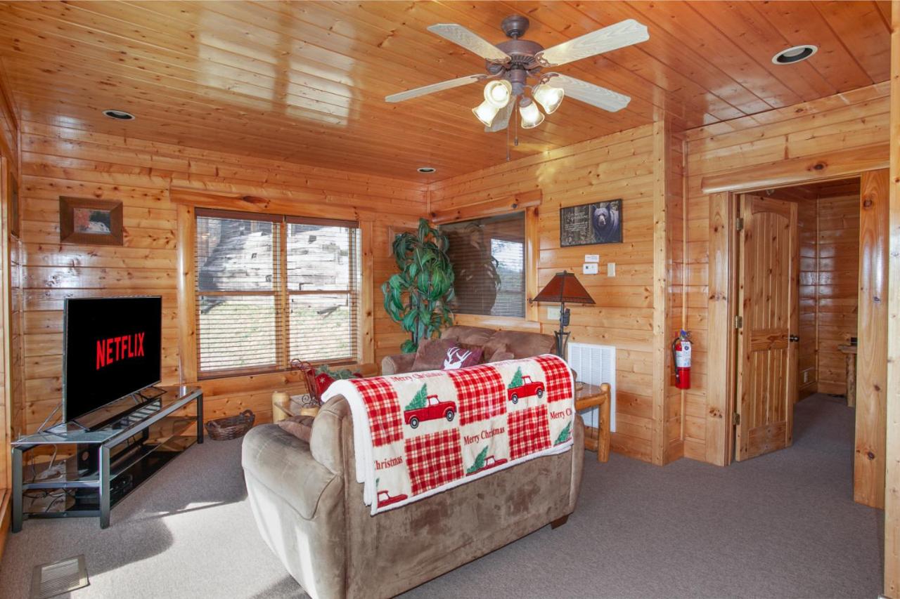 Mystic Sunrise Views Hot Tub Lounge Game Room