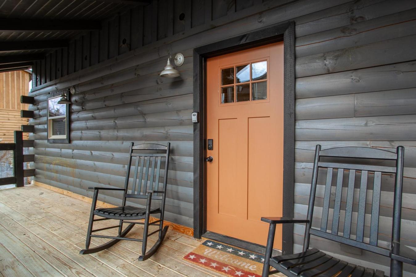Peaky Woods Cabin Hot Tub Game Room MTN Views