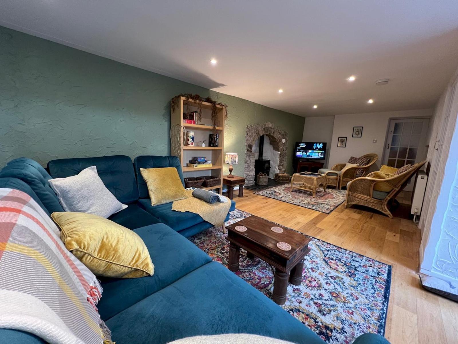 Dene Cottage - Perfect for 8 & Pets in Youlgreave
